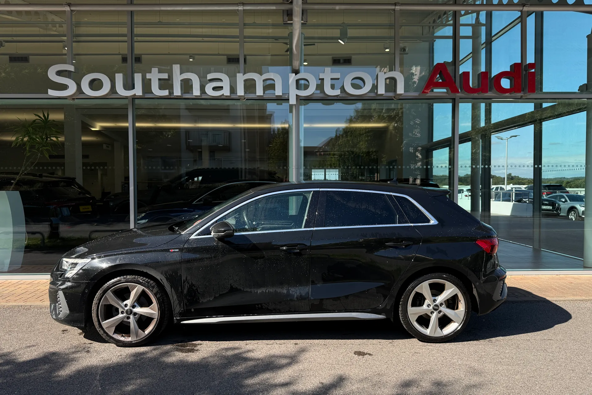 Audi A3 thumbnail image number 47