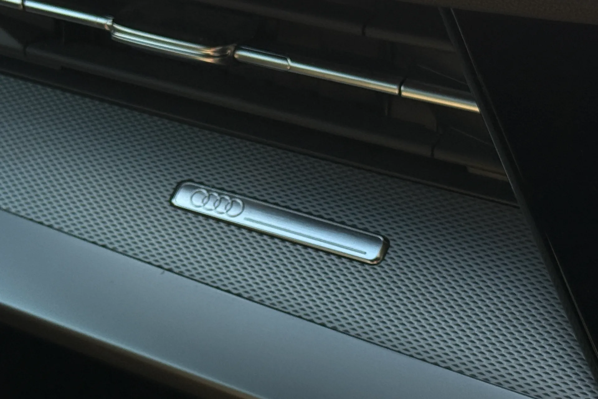 Audi A3 thumbnail image number 18