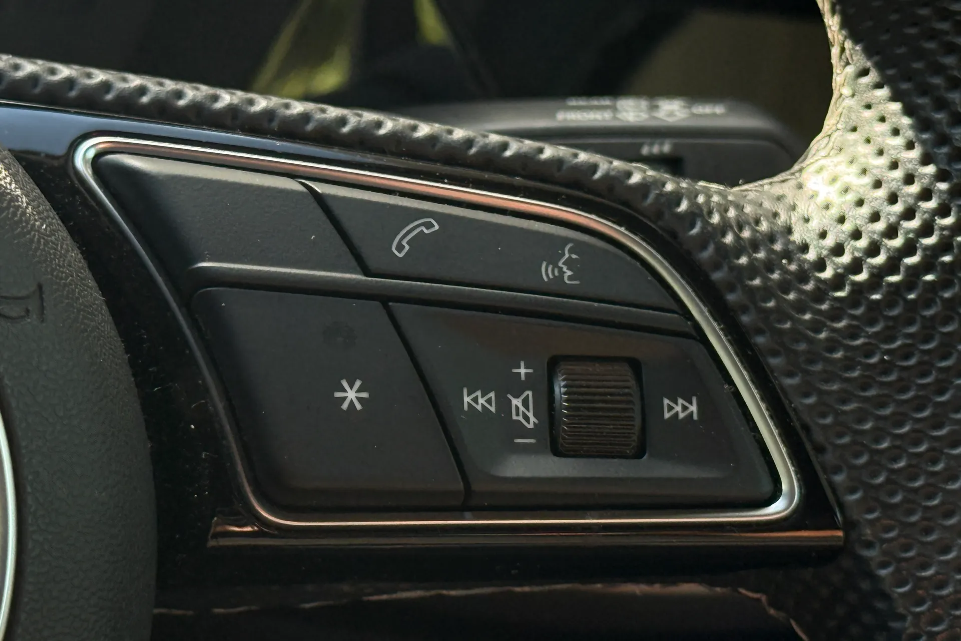 Audi A3 thumbnail image number 11