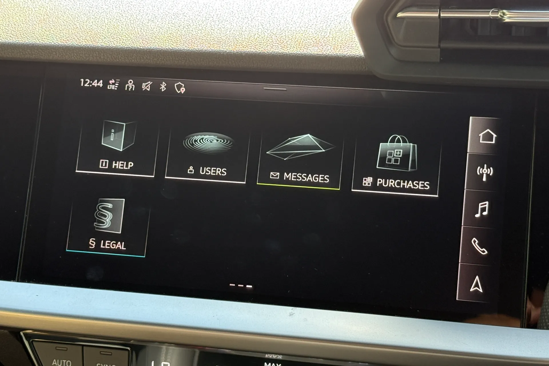Audi A3 thumbnail image number 17