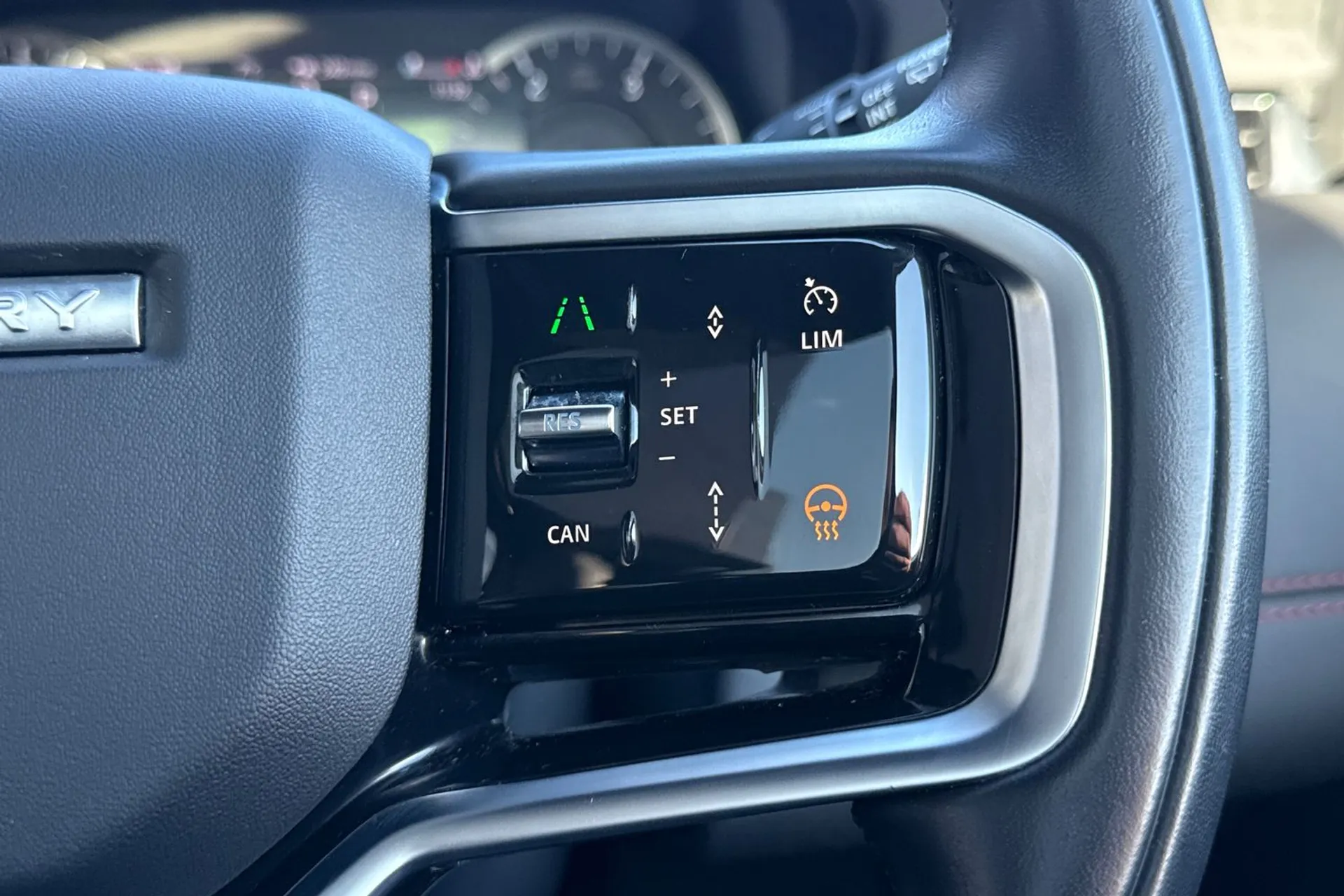 LAND ROVER DISCOVERY SPORT thumbnail image number 37