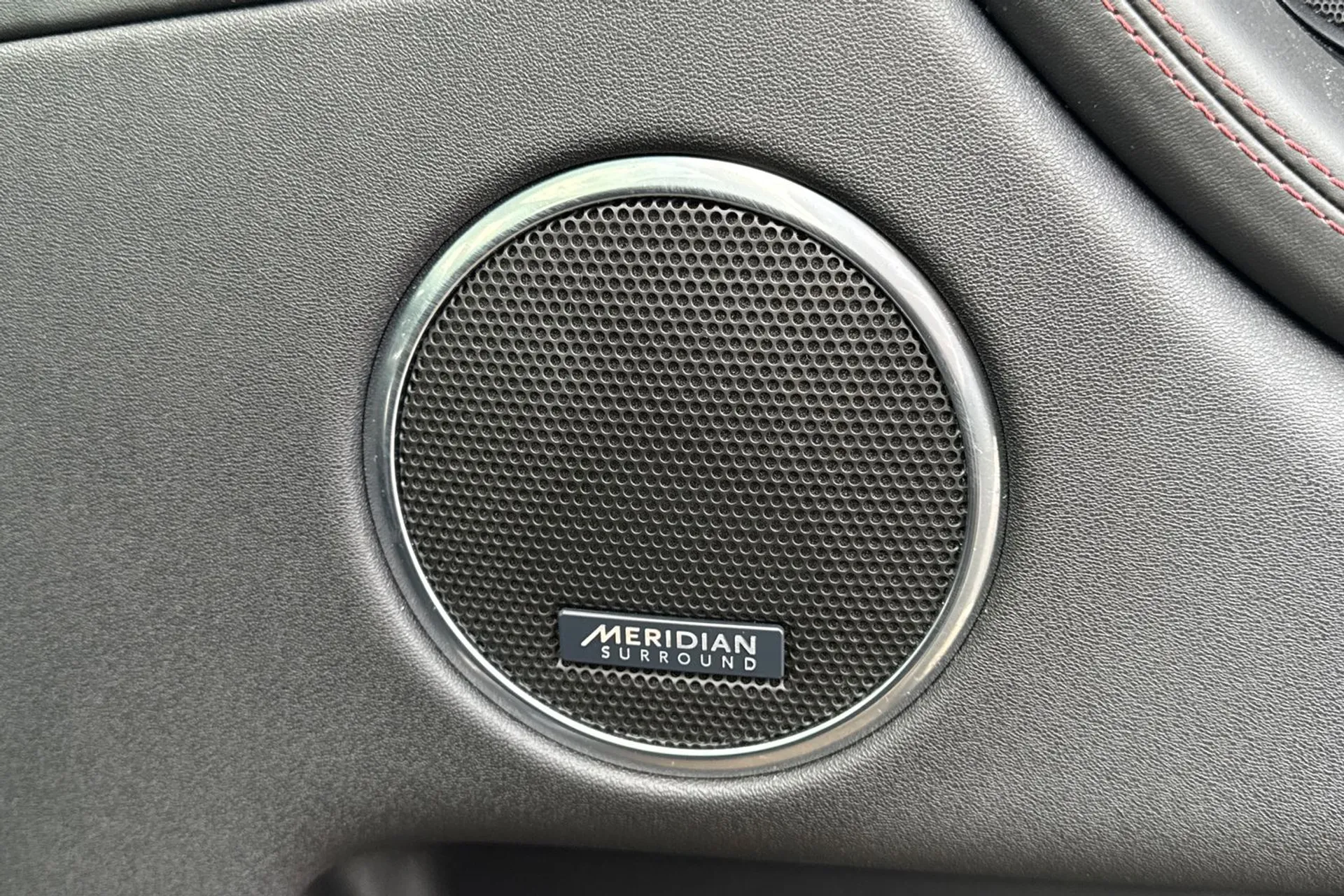 LAND ROVER DISCOVERY SPORT thumbnail image number 27