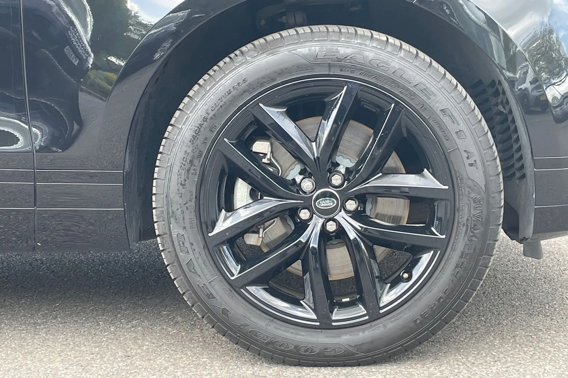 LAND ROVER RANGE ROVER VELAR thumbnail image number 14