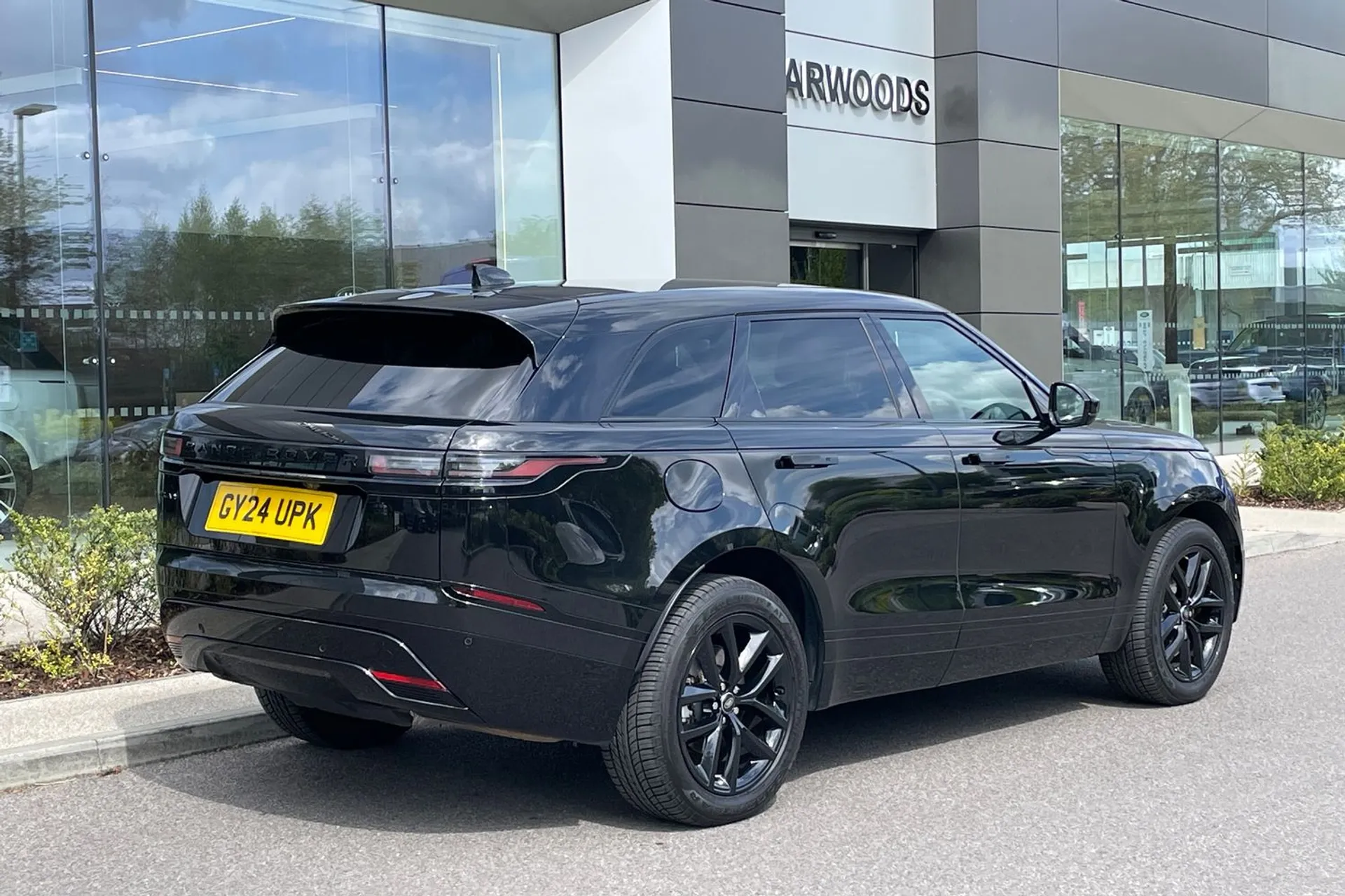 LAND ROVER RANGE ROVER VELAR thumbnail image number 9