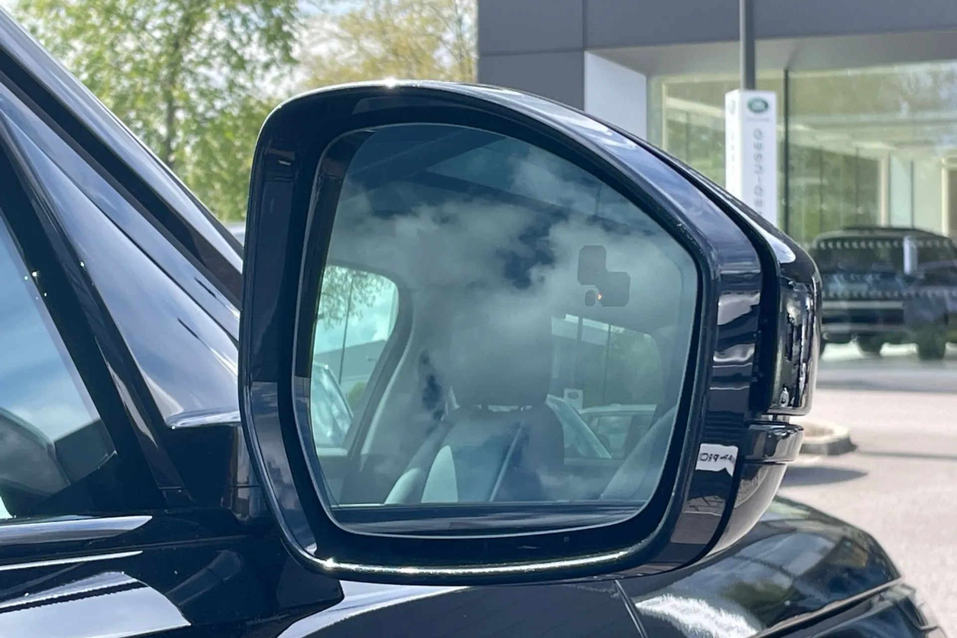 LAND ROVER RANGE ROVER VELAR thumbnail image number 42