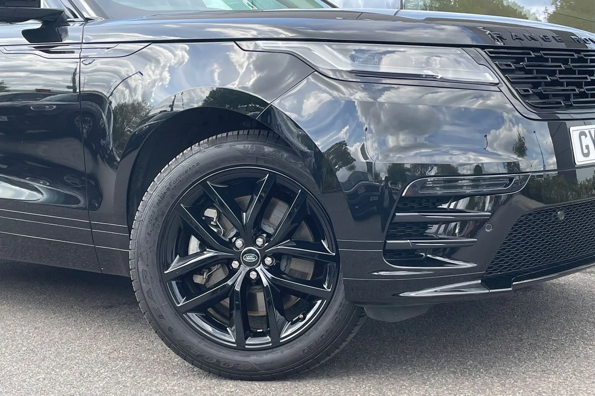 LAND ROVER RANGE ROVER VELAR thumbnail image number 8