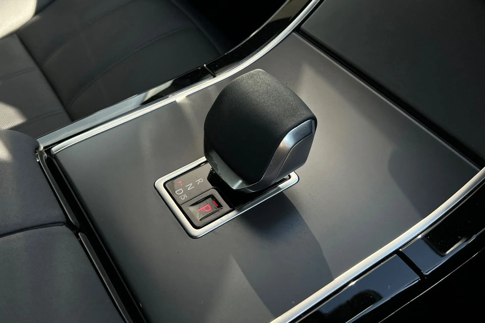 LAND ROVER RANGE ROVER EVOQUE thumbnail image number 24