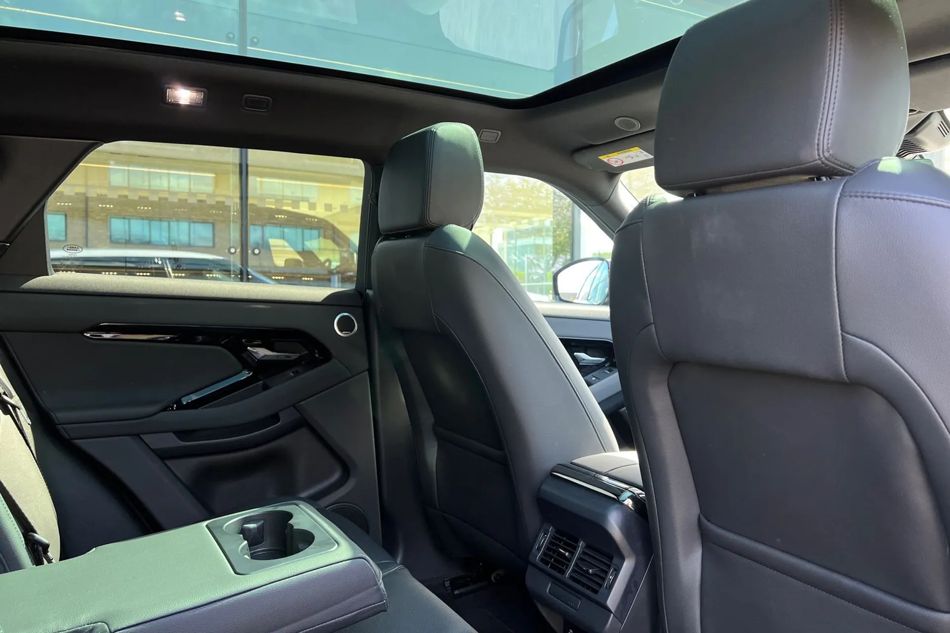 LAND ROVER RANGE ROVER EVOQUE thumbnail image number 36