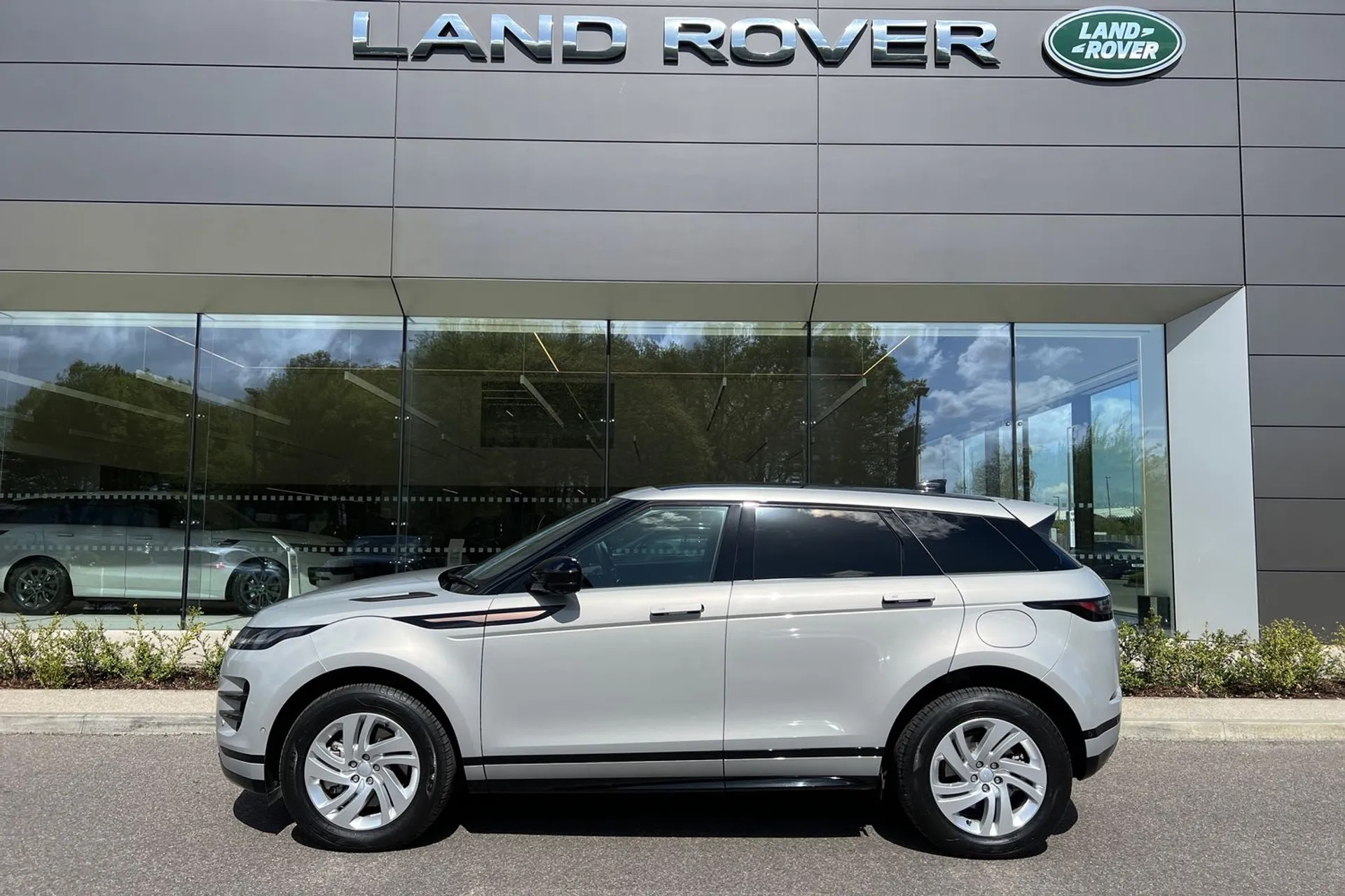 LAND ROVER RANGE ROVER EVOQUE thumbnail image number 8