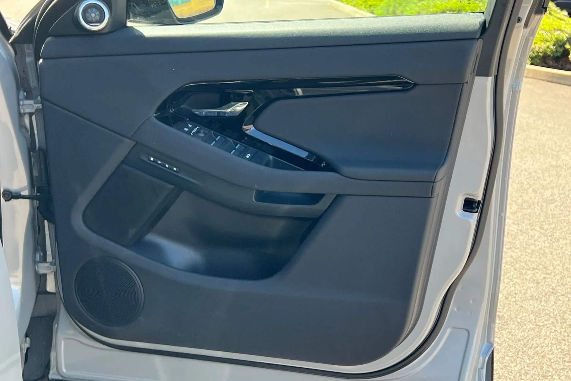LAND ROVER RANGE ROVER EVOQUE thumbnail image number 59