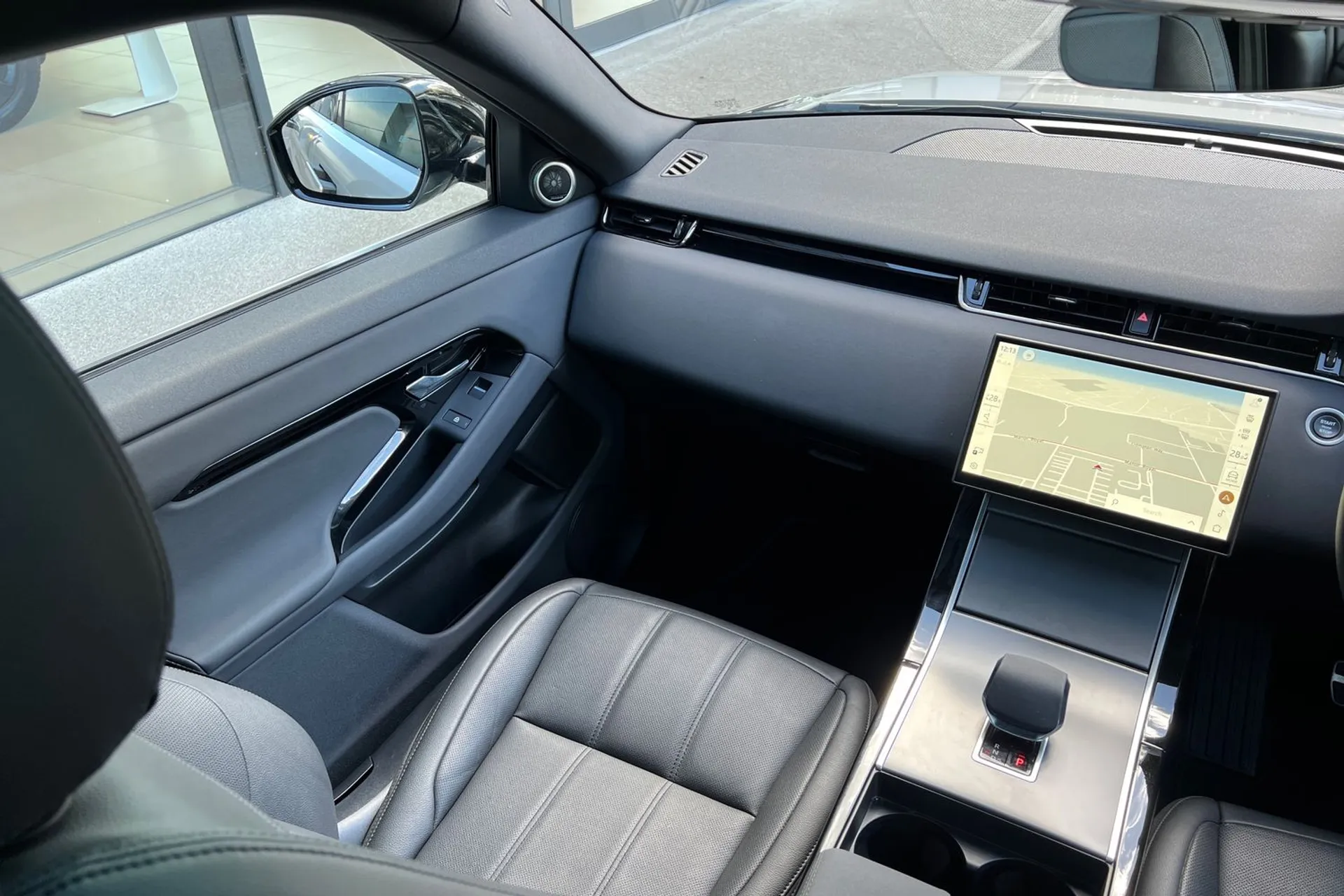 LAND ROVER RANGE ROVER EVOQUE thumbnail image number 26