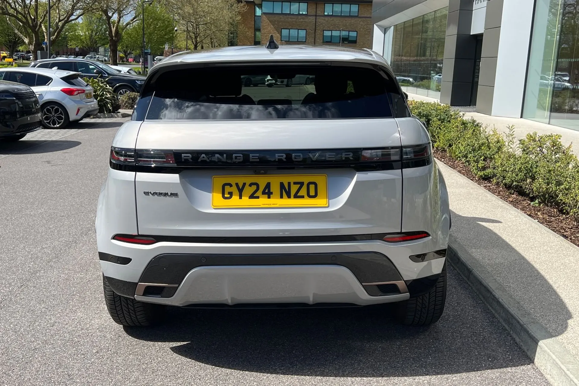 LAND ROVER RANGE ROVER EVOQUE thumbnail image number 12