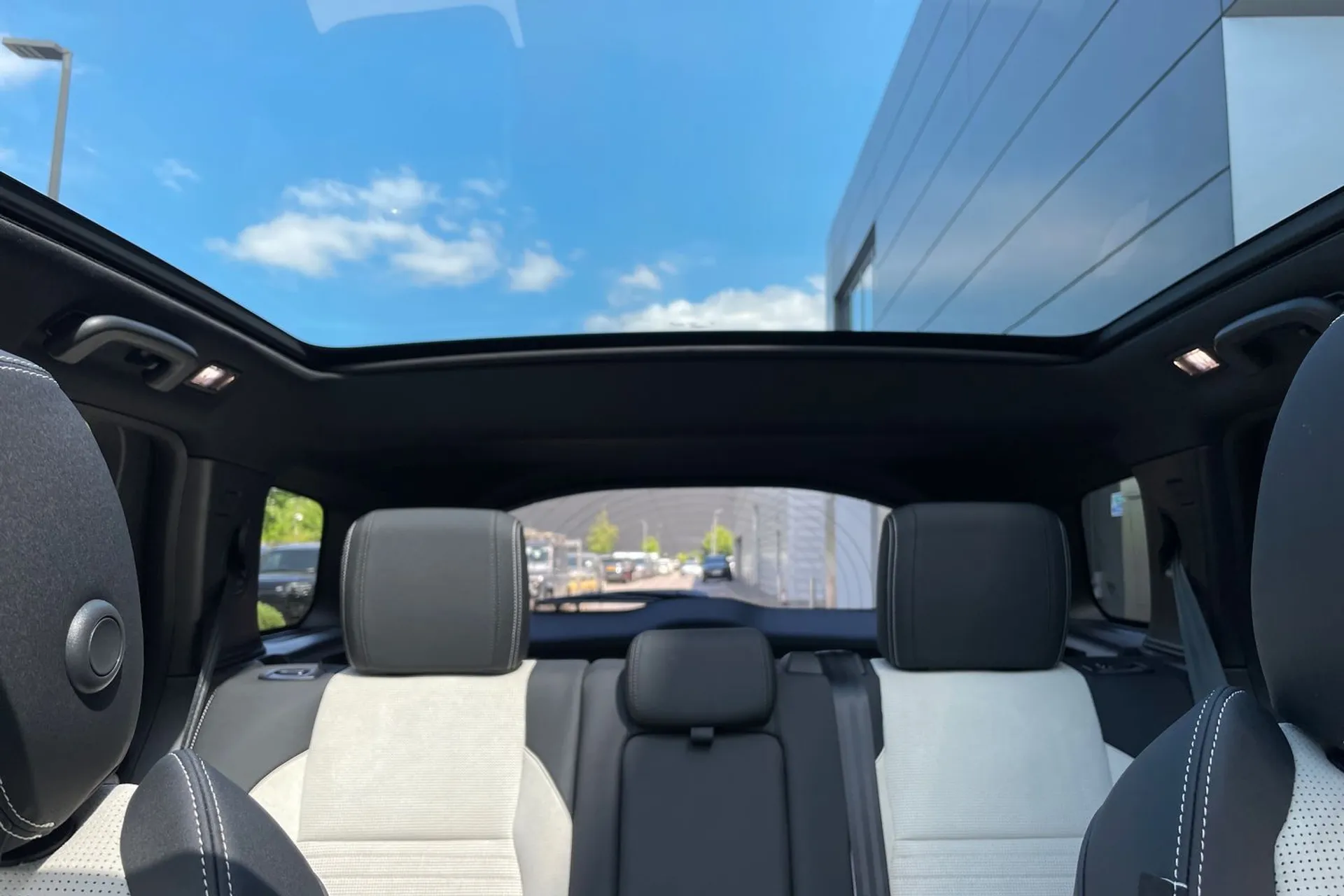 LAND ROVER DISCOVERY SPORT thumbnail image number 22