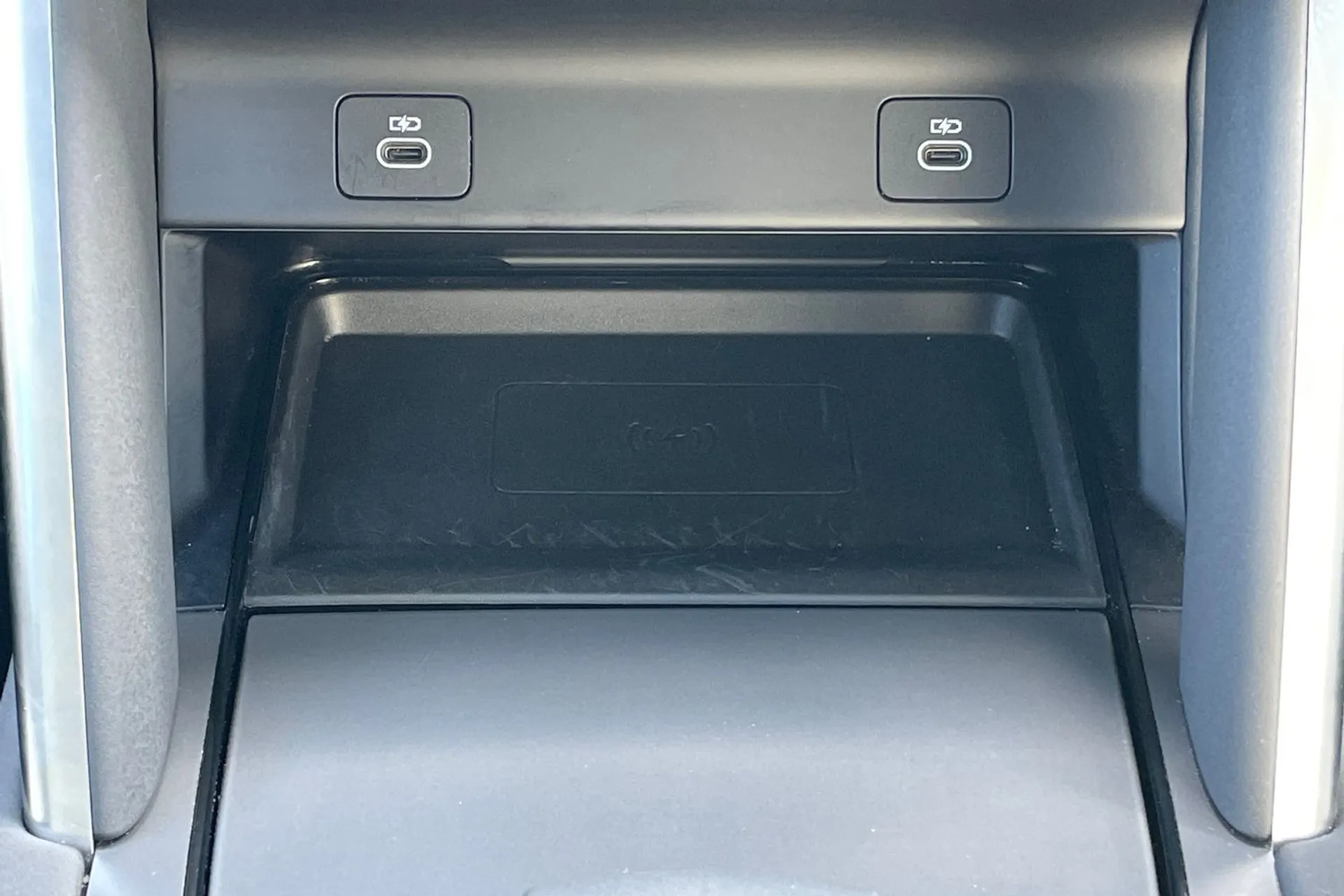 LAND ROVER DISCOVERY SPORT thumbnail image number 19