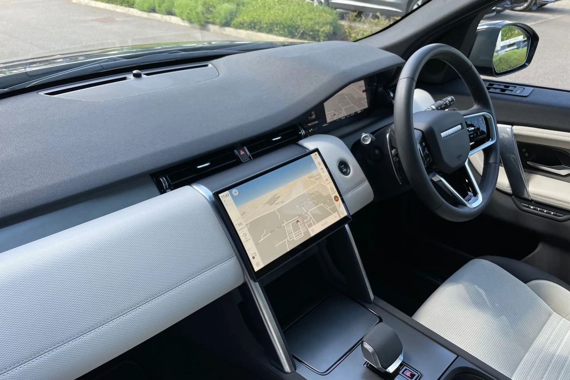 LAND ROVER DISCOVERY SPORT thumbnail image number 44