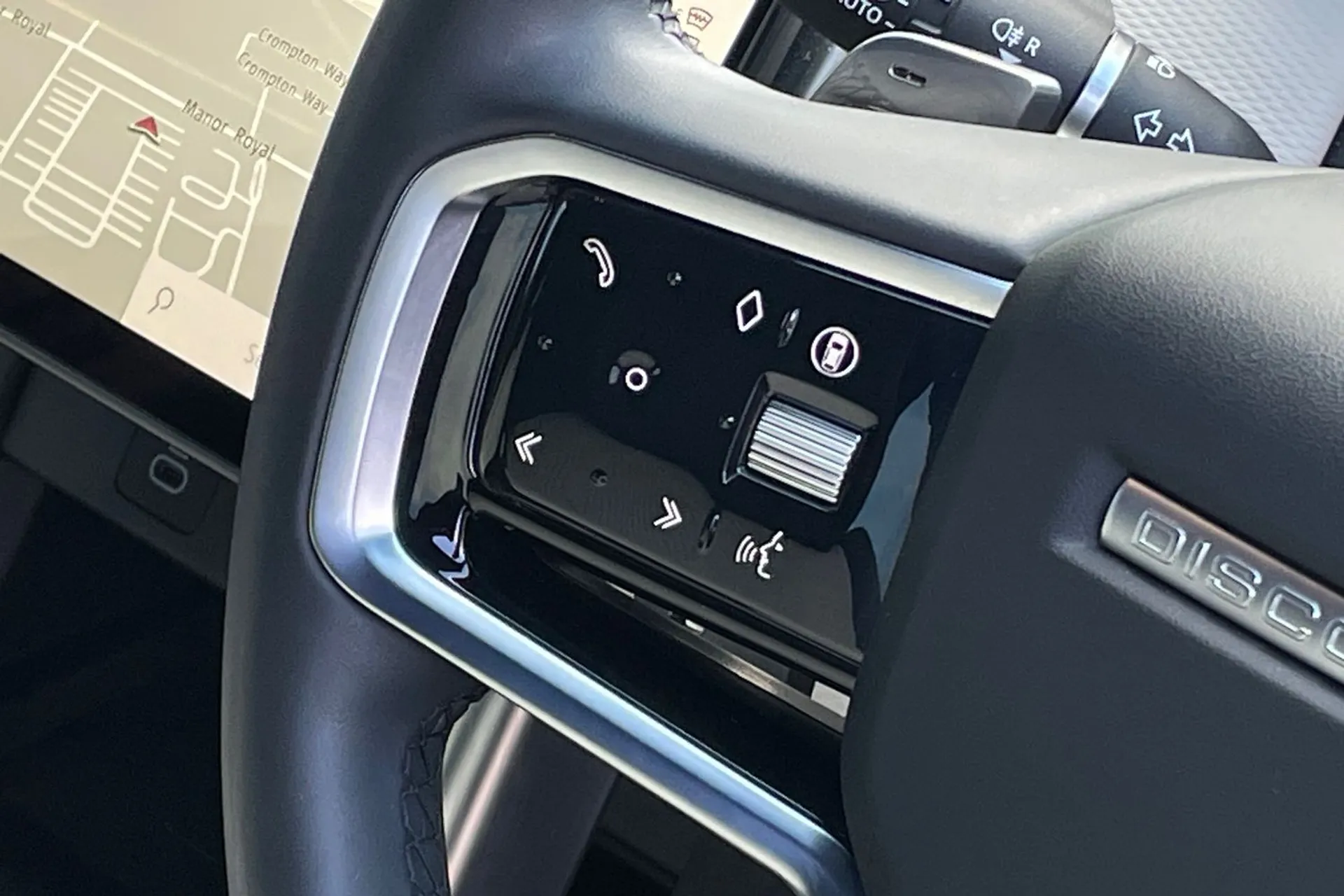 LAND ROVER DISCOVERY SPORT thumbnail image number 46