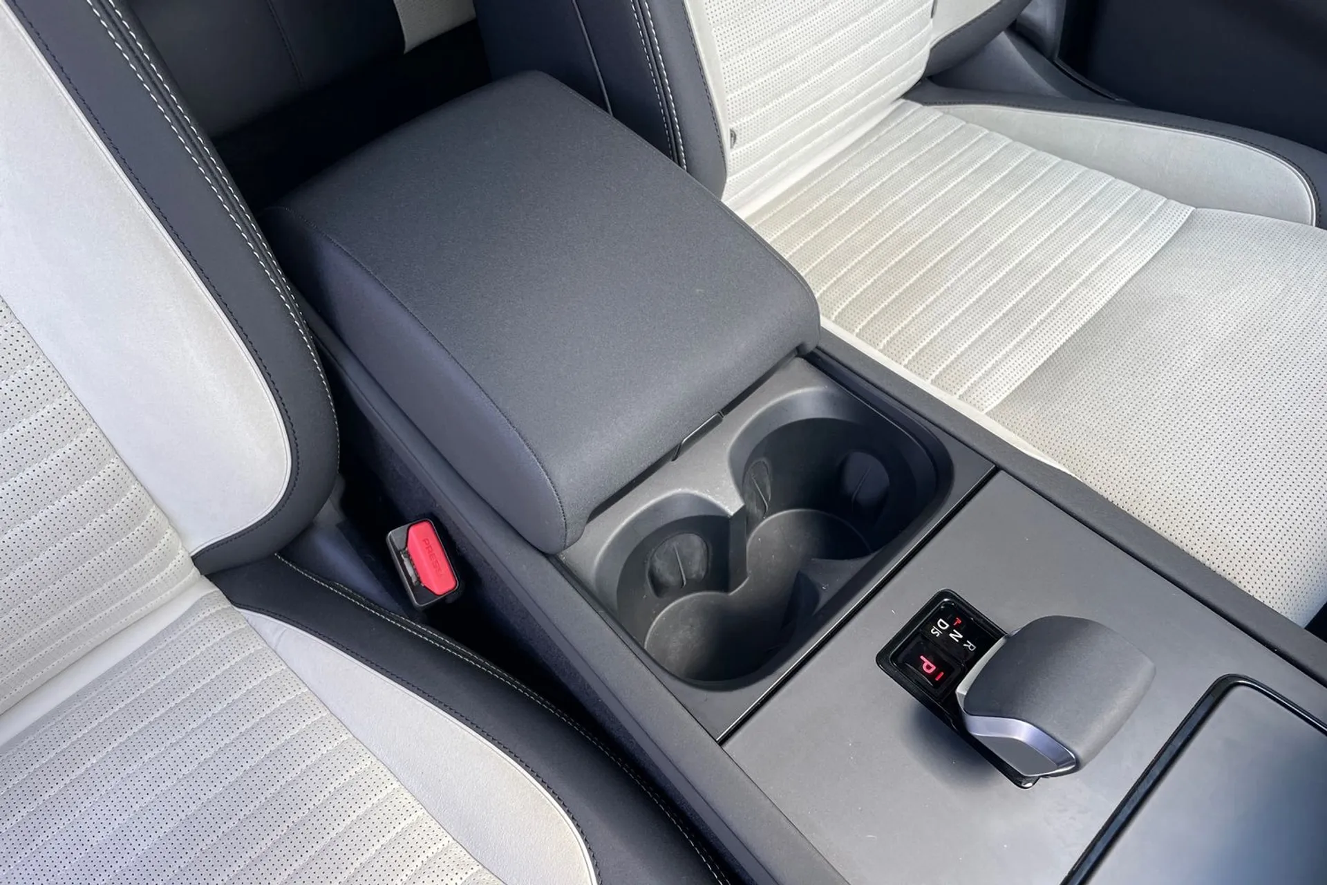 LAND ROVER DISCOVERY SPORT thumbnail image number 51