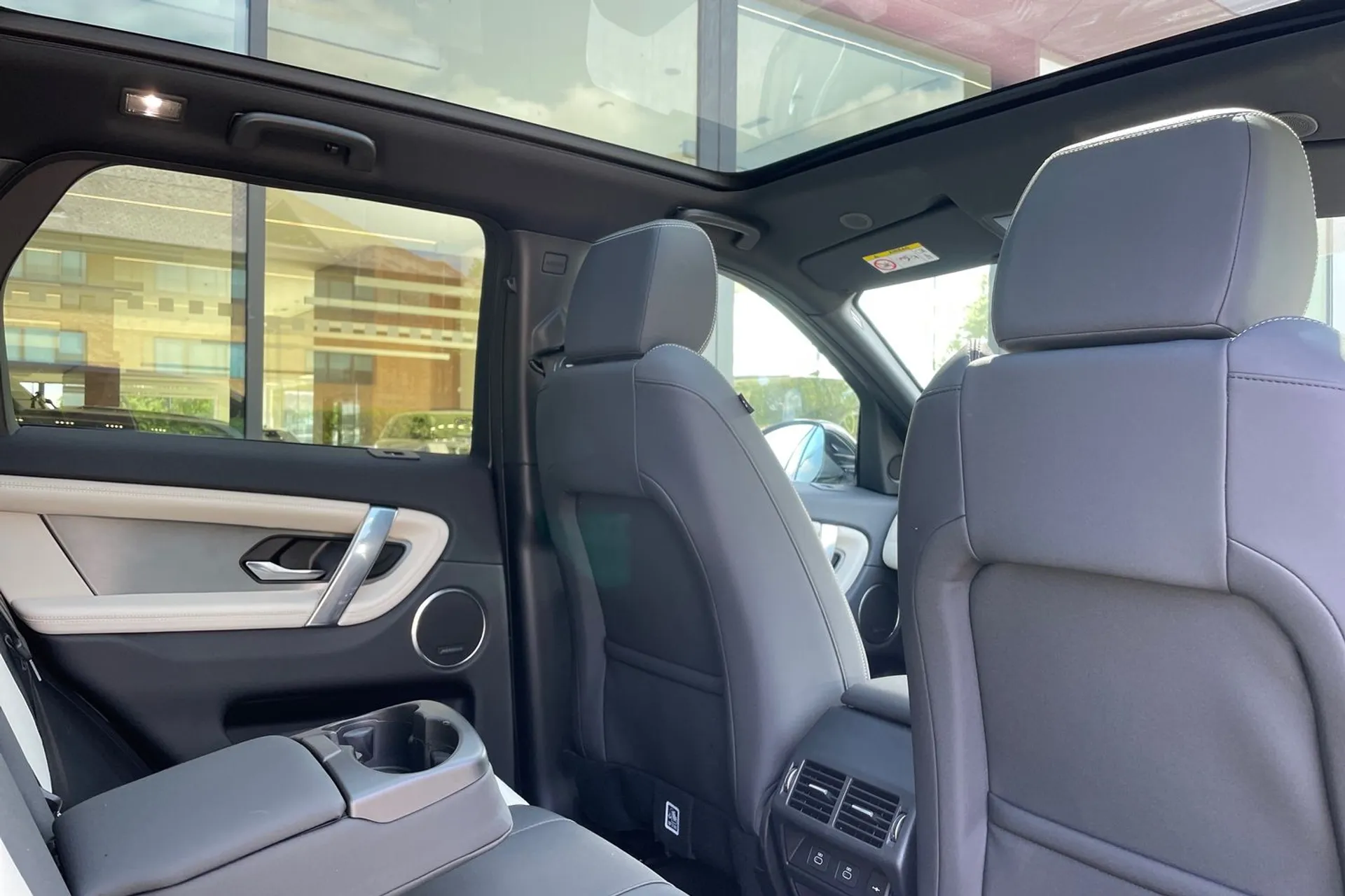 LAND ROVER DISCOVERY SPORT thumbnail image number 39