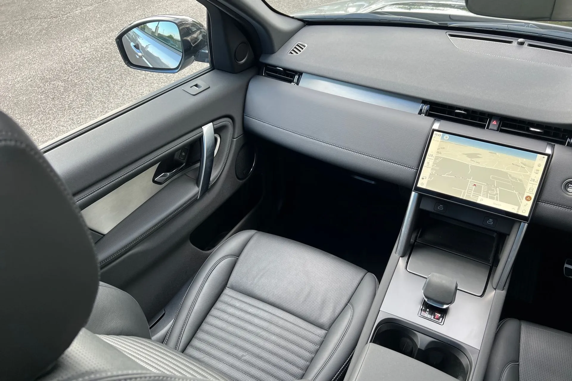 LAND ROVER DISCOVERY SPORT thumbnail image number 21