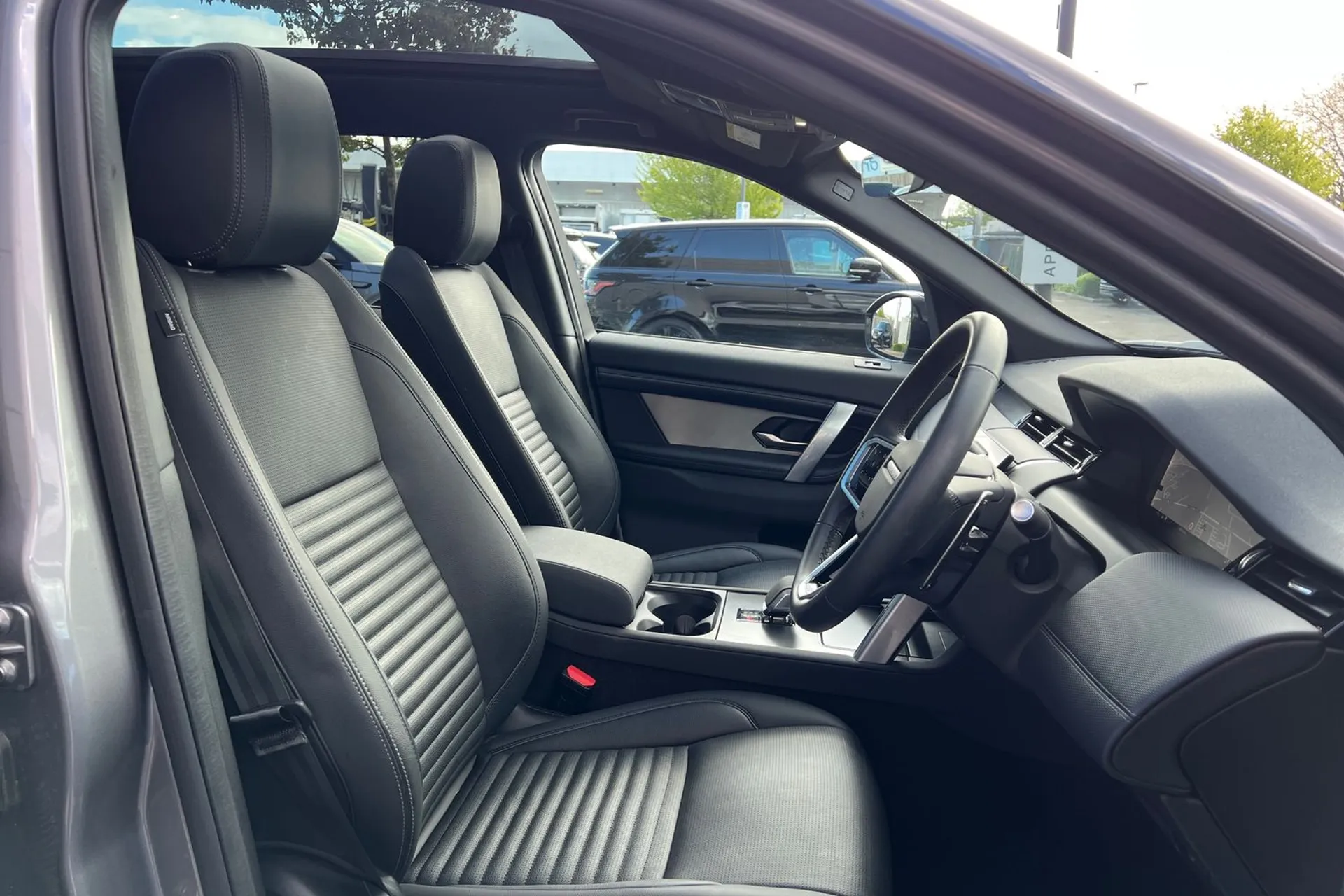LAND ROVER DISCOVERY SPORT thumbnail image number 35