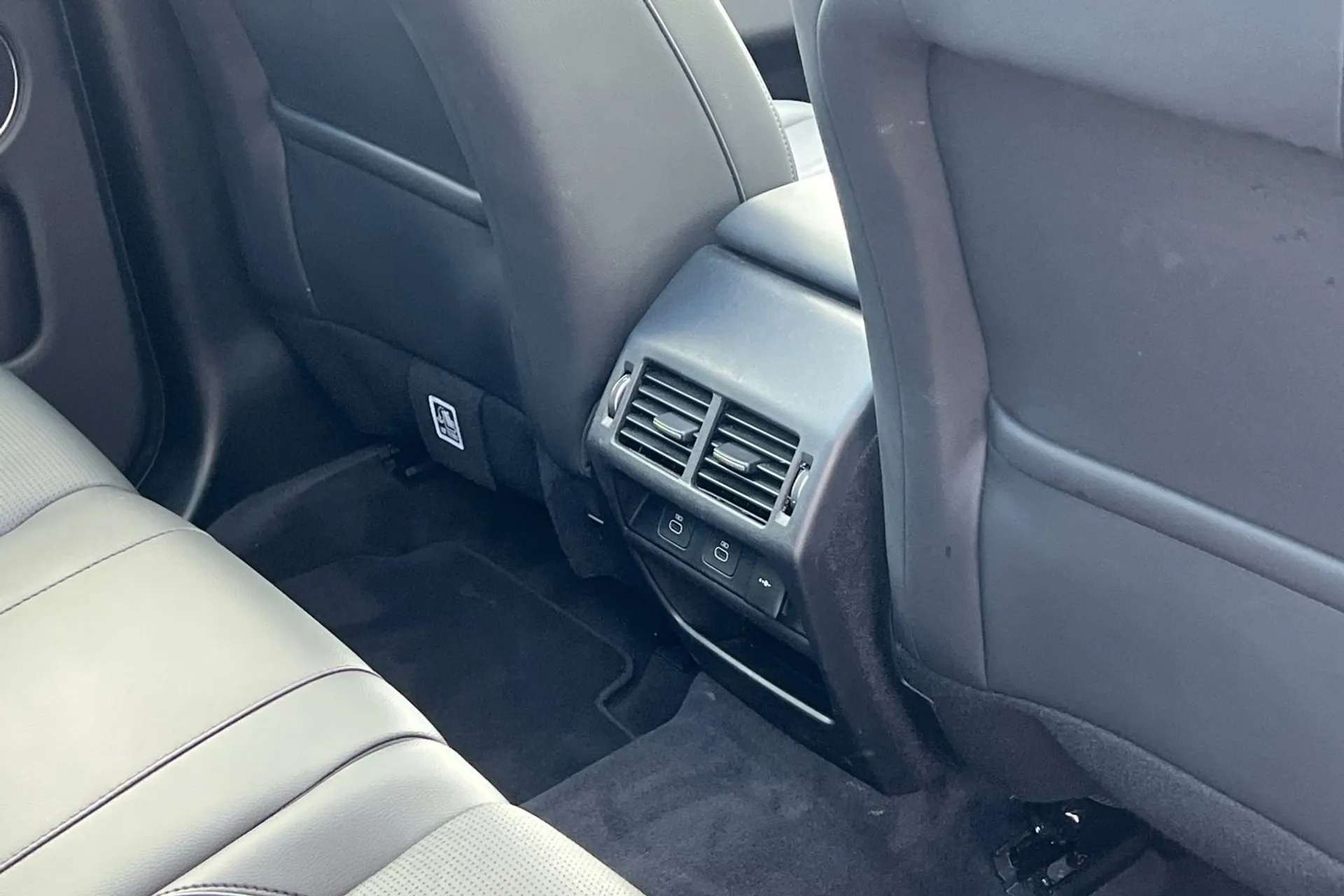 LAND ROVER DISCOVERY SPORT thumbnail image number 33