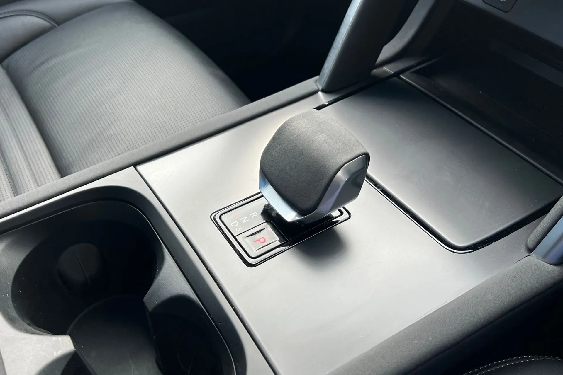 LAND ROVER DISCOVERY SPORT thumbnail image number 22