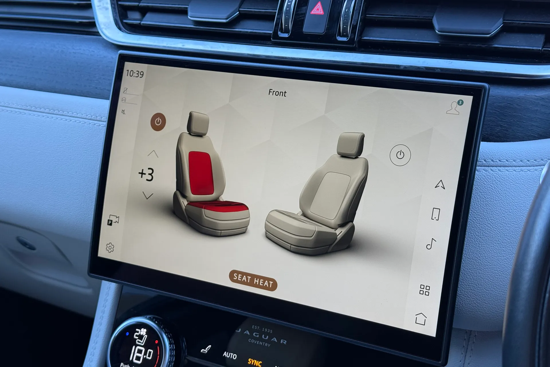 Jaguar F-PACE thumbnail image number 17