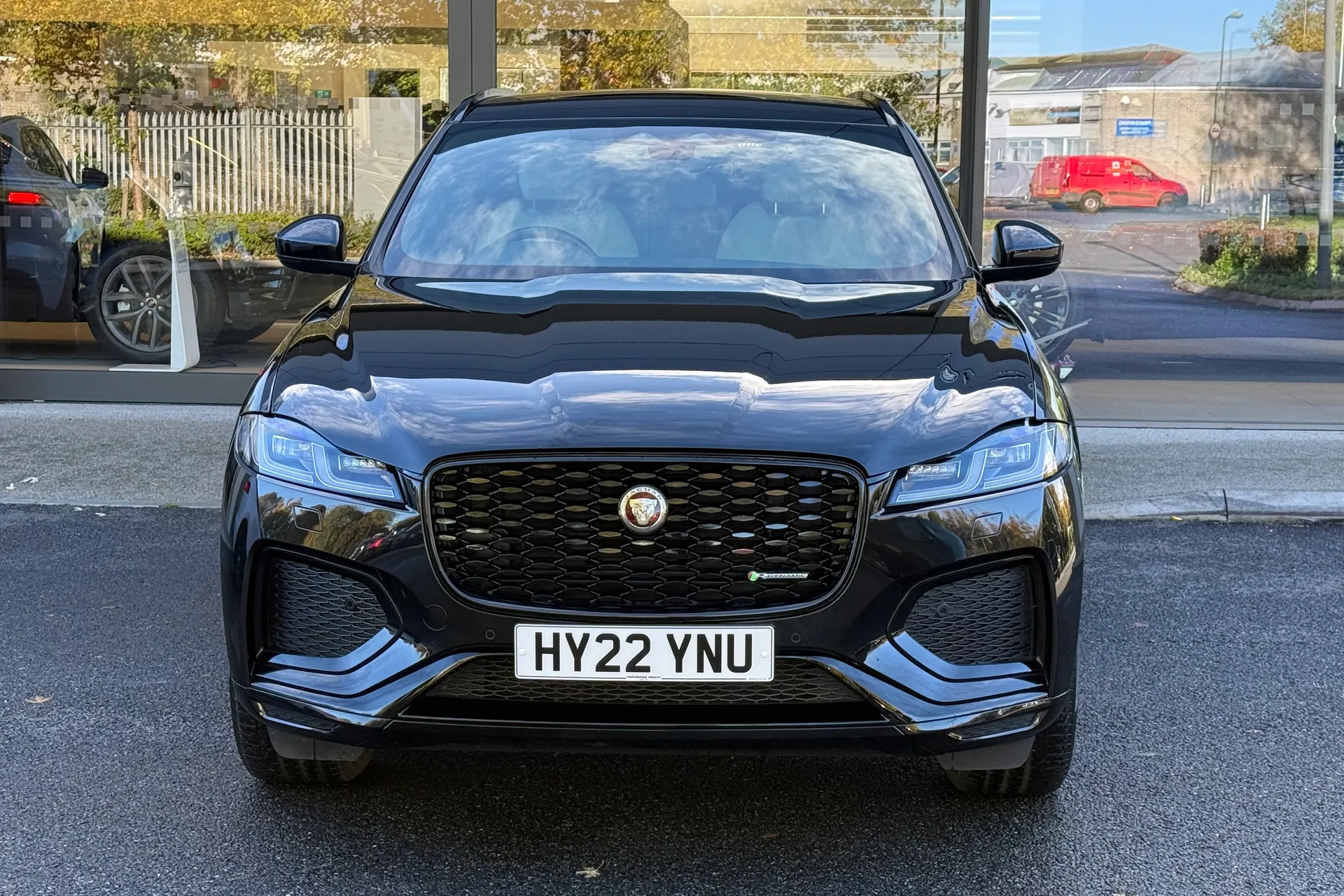 Jaguar F-PACE thumbnail image number 8