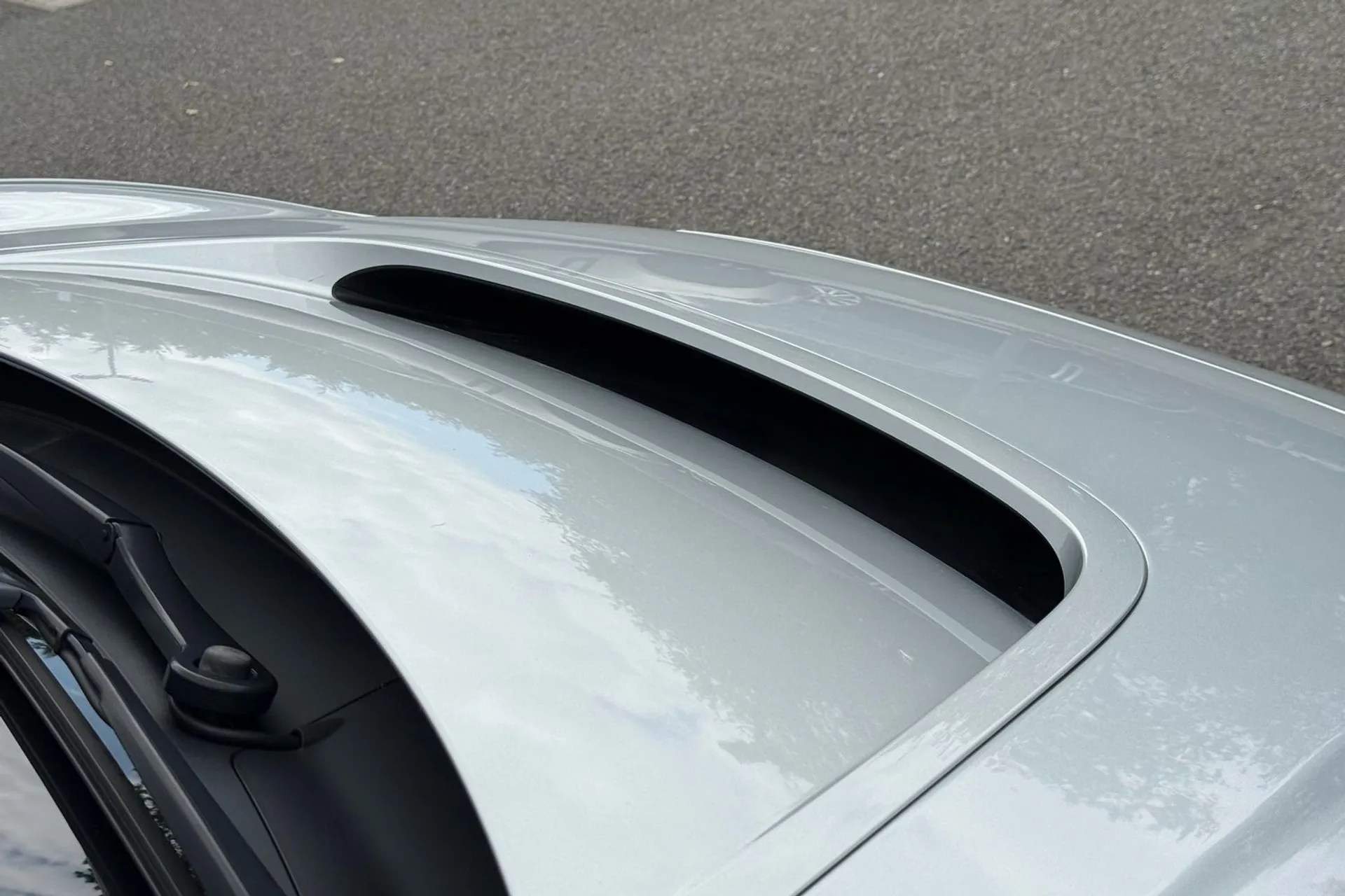 Jaguar I-PACE thumbnail image number 64