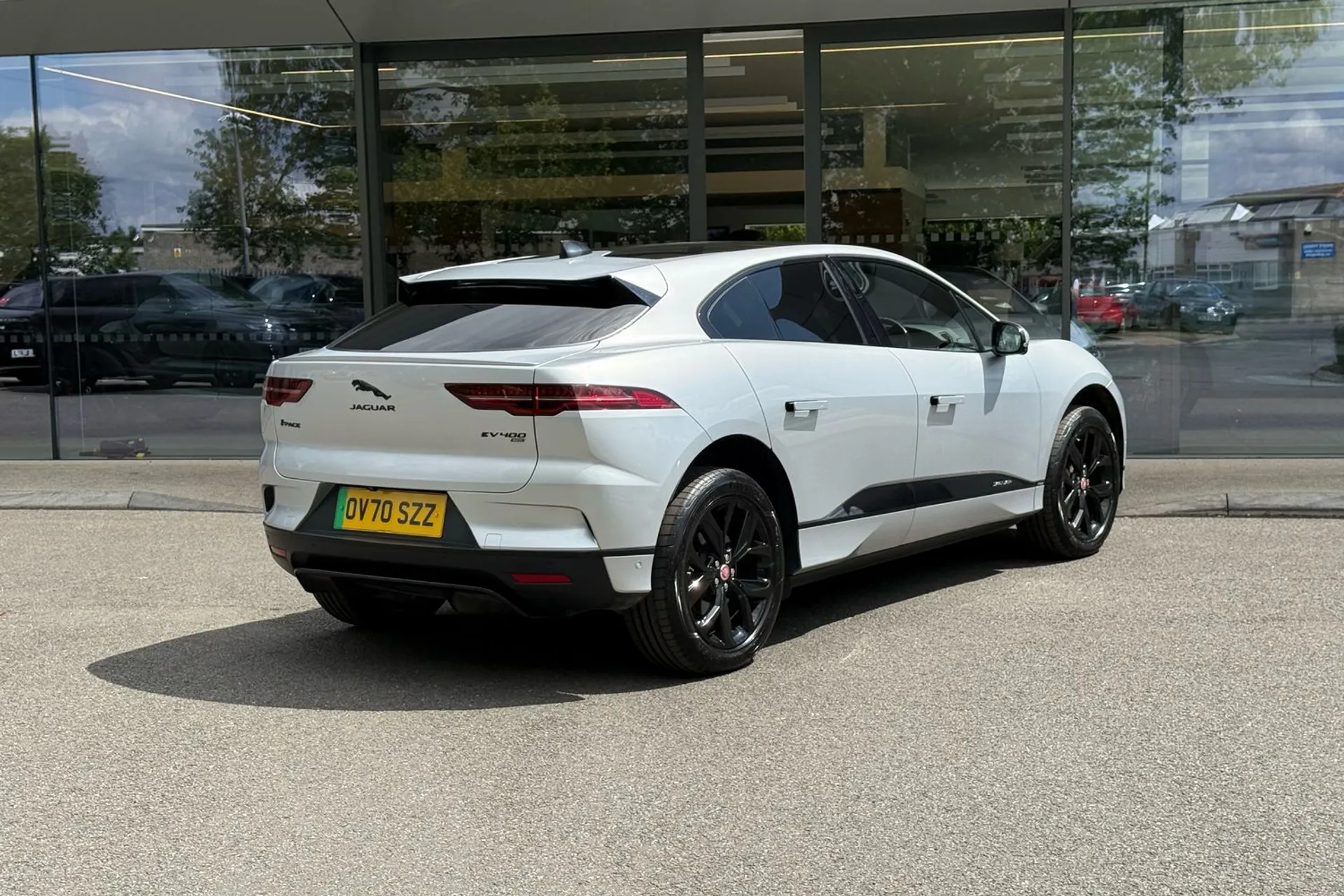Jaguar I-PACE thumbnail image number 7