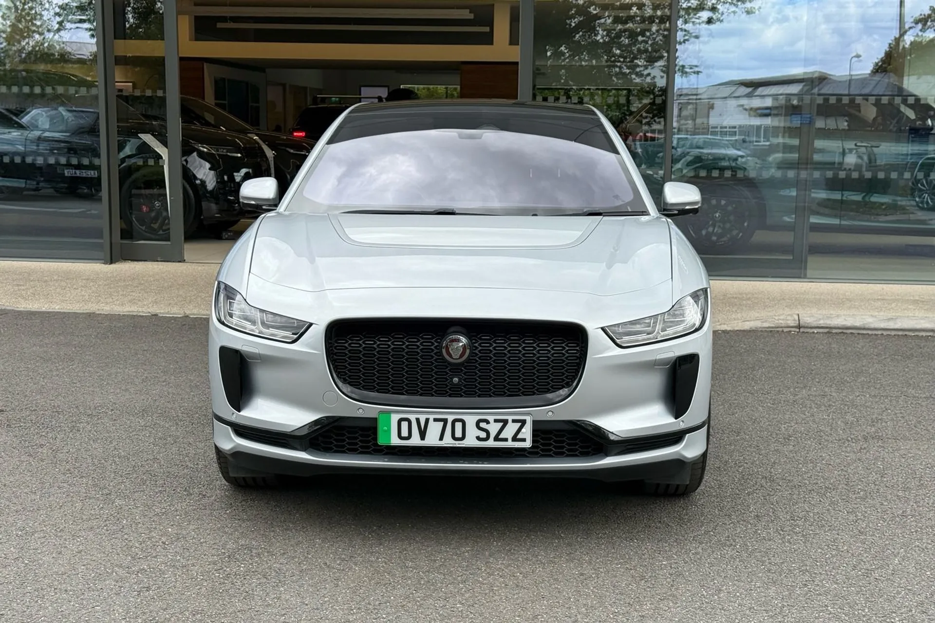 Jaguar I-PACE thumbnail image number 6