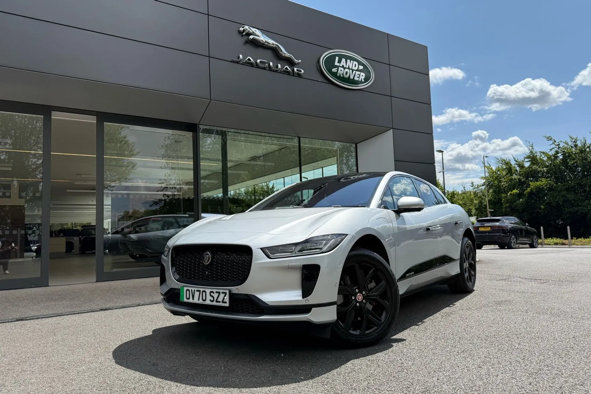 Jaguar I-PACE thumbnail image number 30