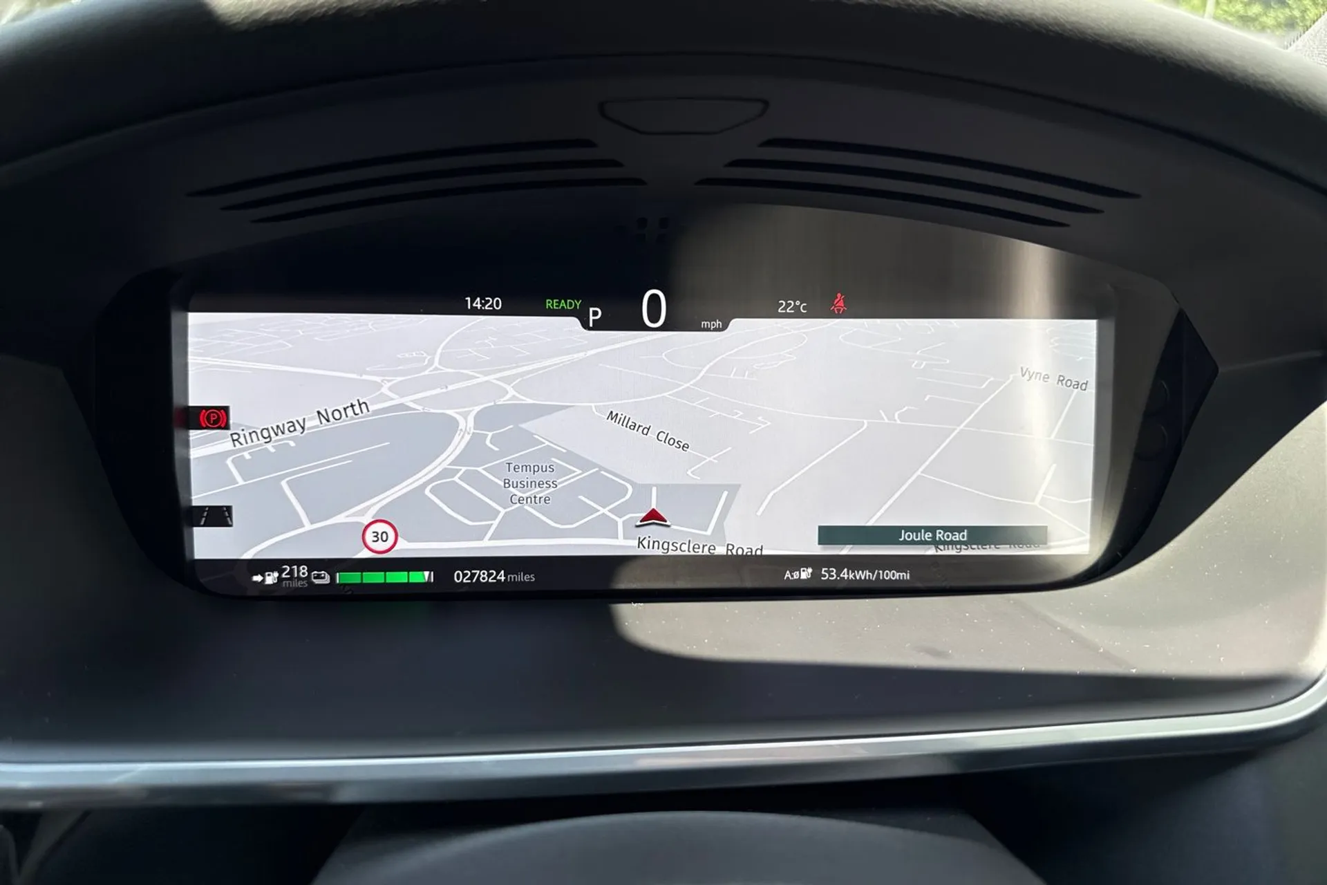 Jaguar I-PACE thumbnail image number 24