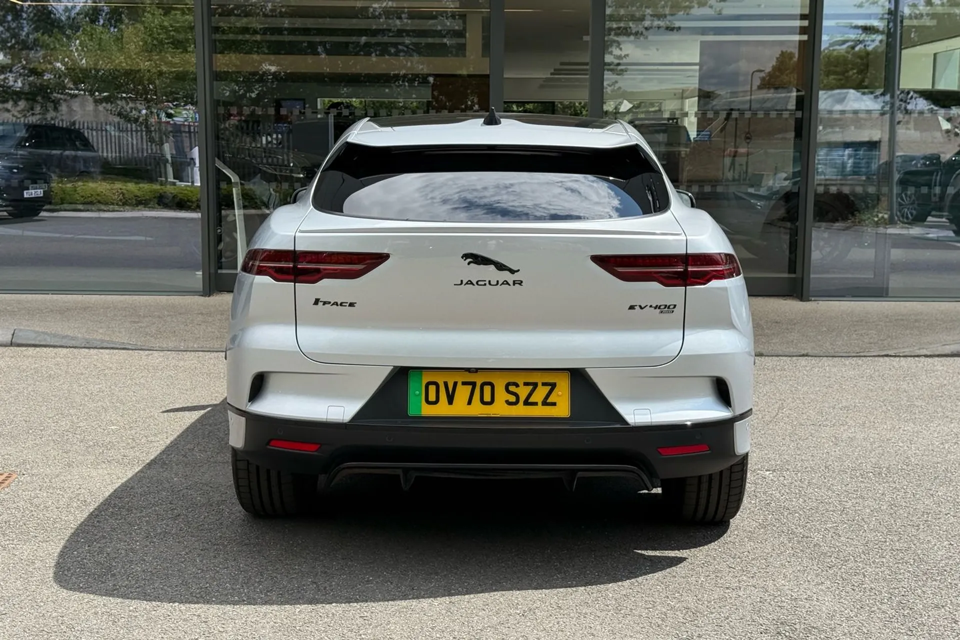 Jaguar I-PACE thumbnail image number 8