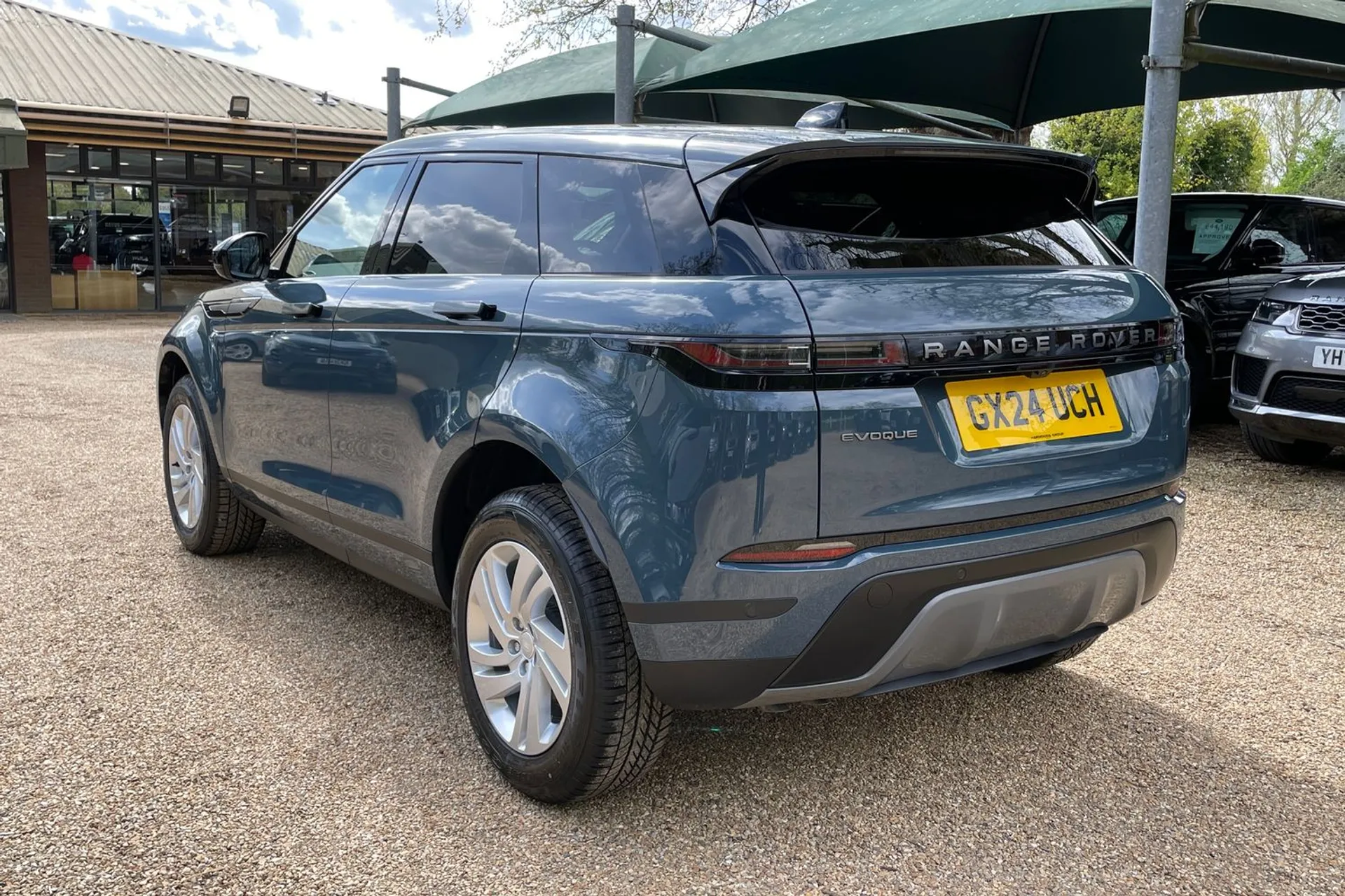 LAND ROVER RANGE ROVER EVOQUE thumbnail image number 2