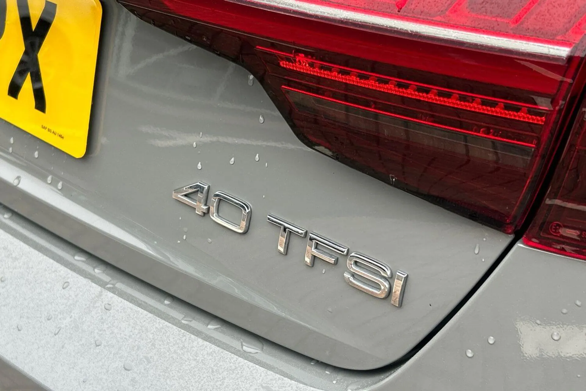 Audi A4 thumbnail image number 20