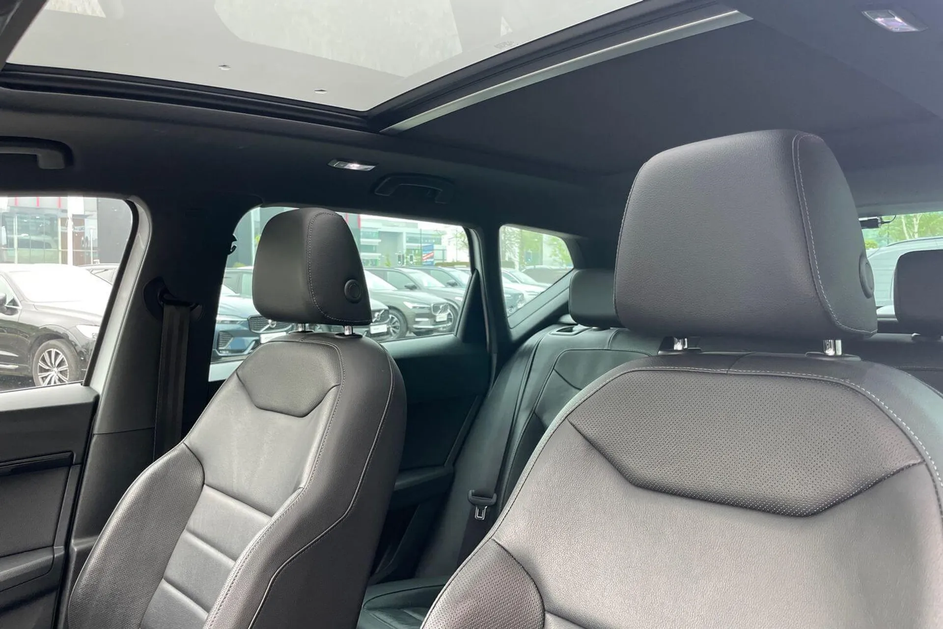 SEAT ATECA thumbnail image number 28