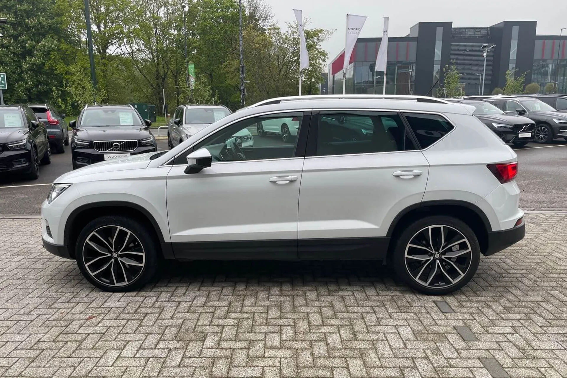 SEAT ATECA thumbnail image number 9