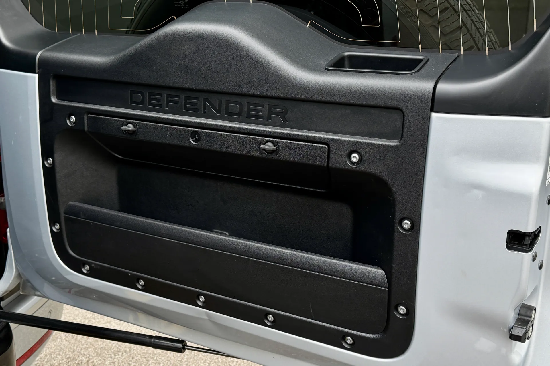 LAND ROVER DEFENDER thumbnail image number 34