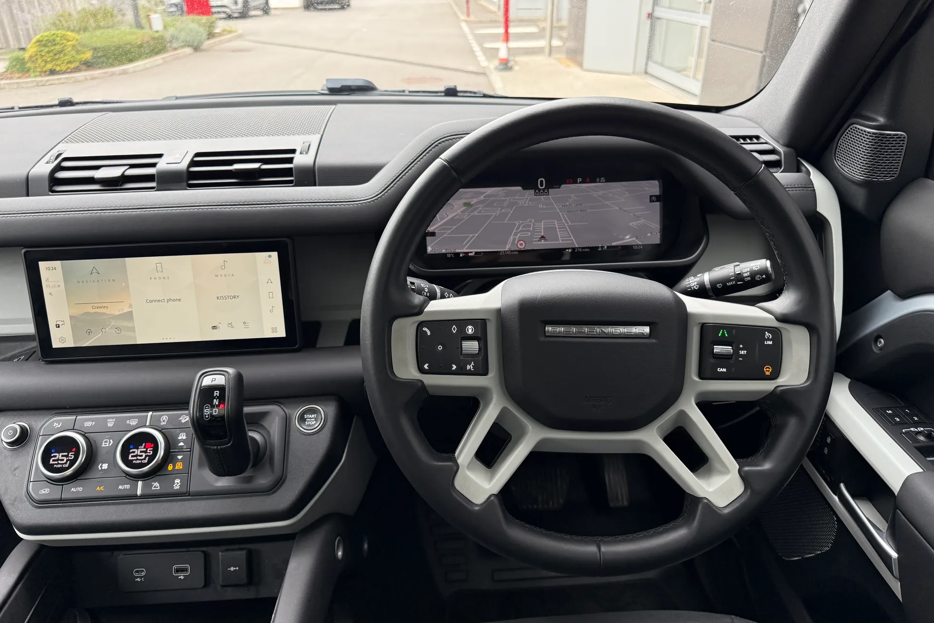 LAND ROVER DEFENDER thumbnail image number 32