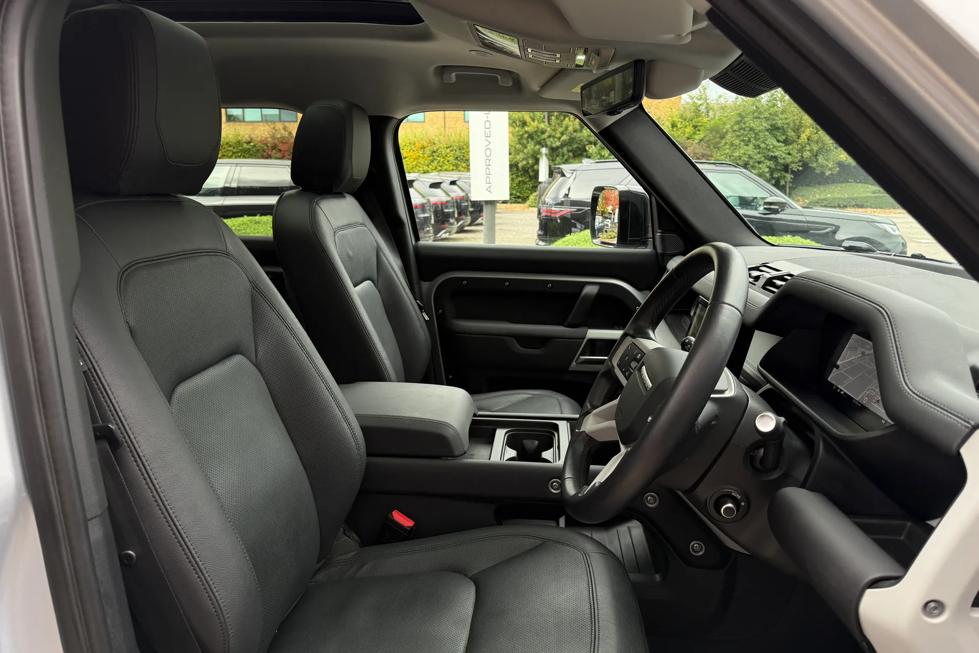 LAND ROVER DEFENDER thumbnail image number 45