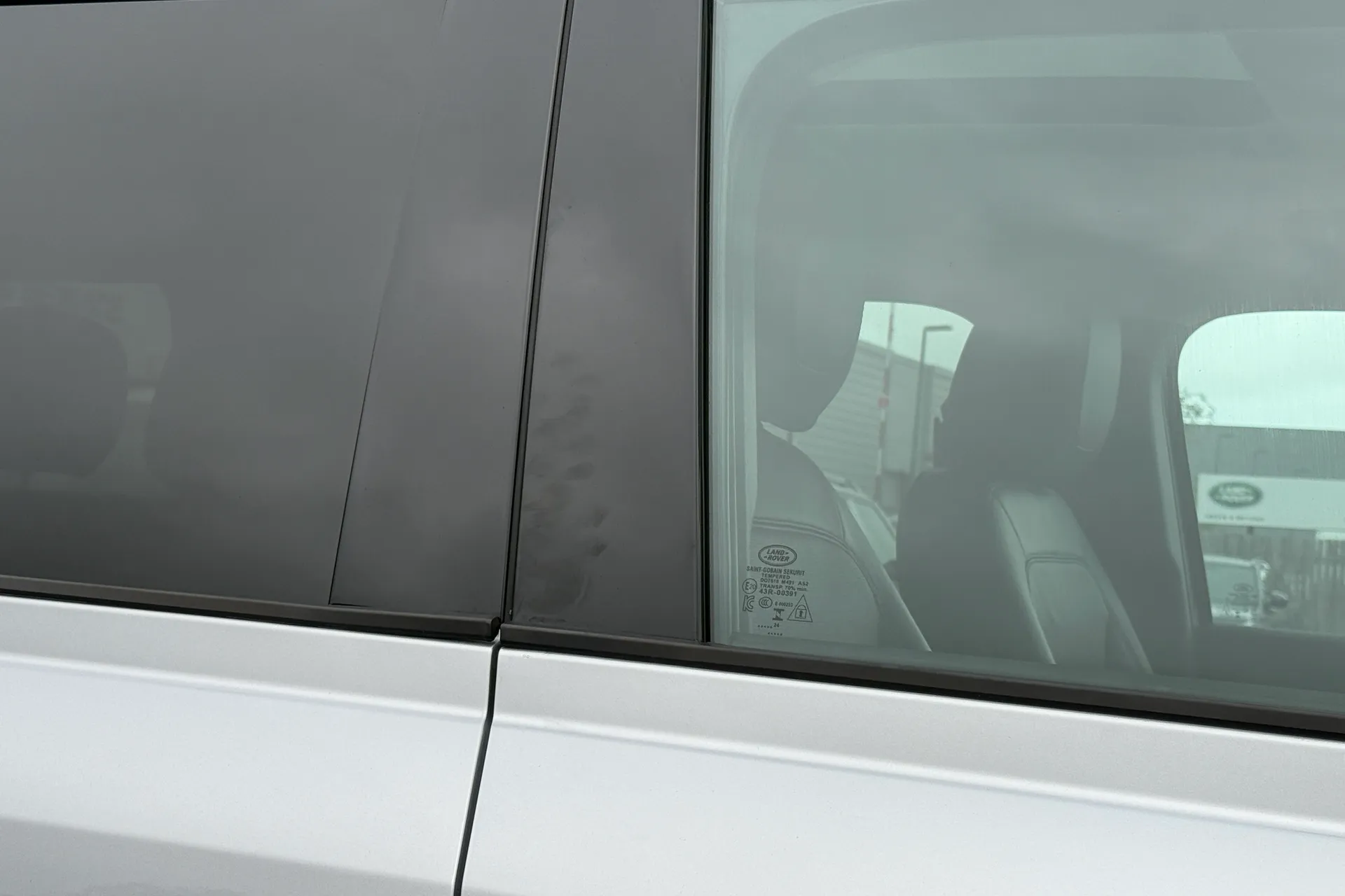 LAND ROVER DEFENDER thumbnail image number 25