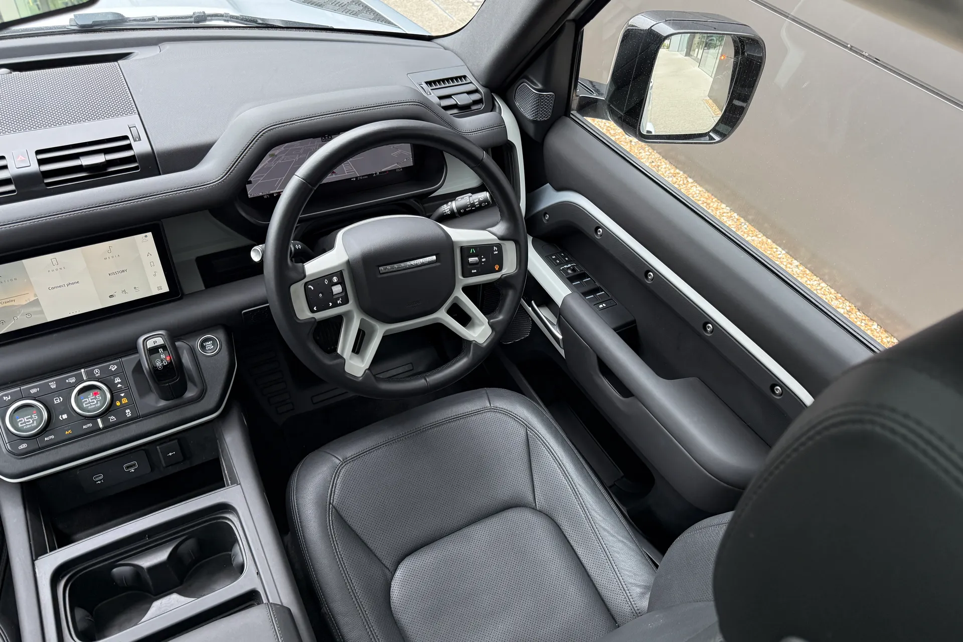 LAND ROVER DEFENDER thumbnail image number 33