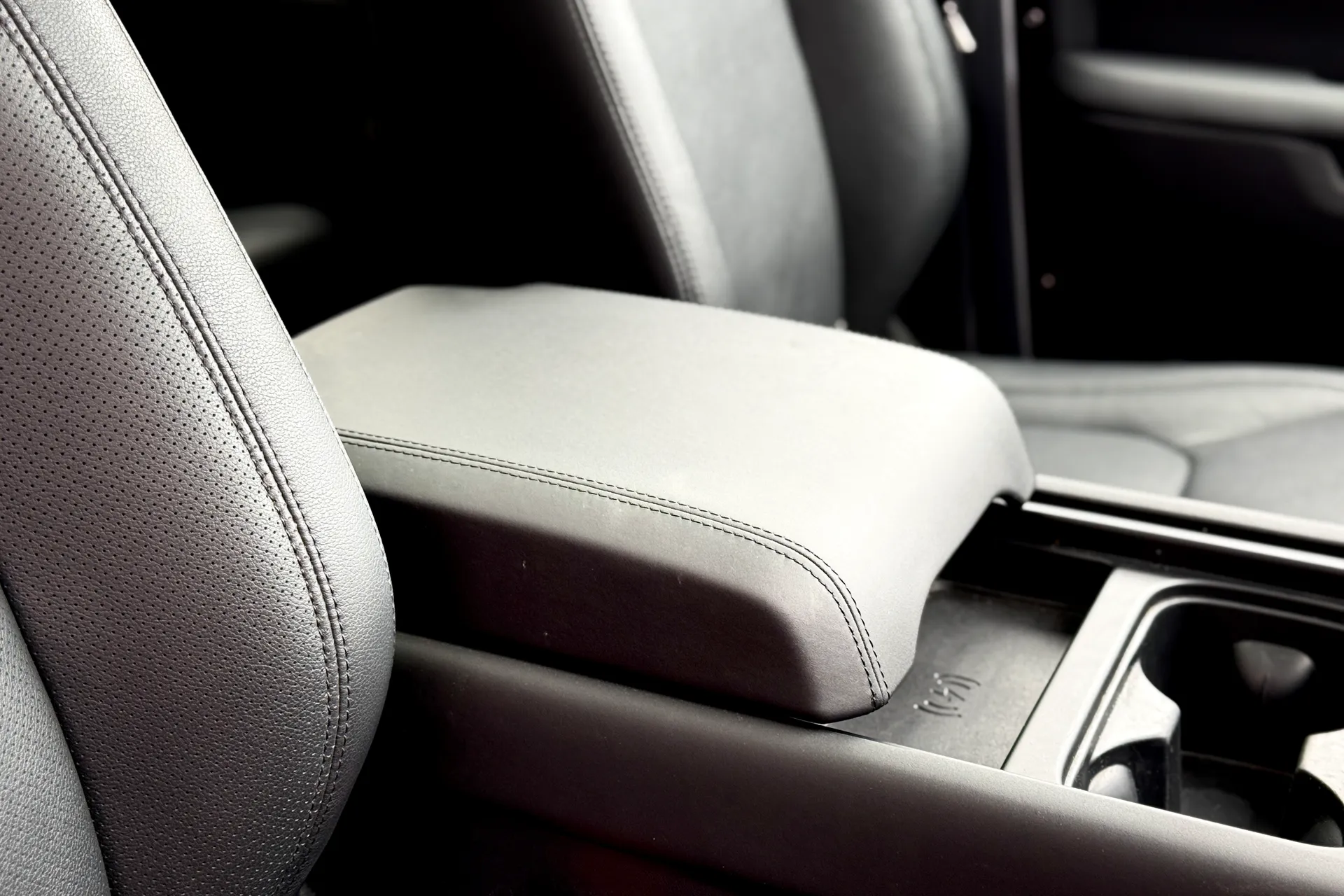 LAND ROVER DEFENDER thumbnail image number 47