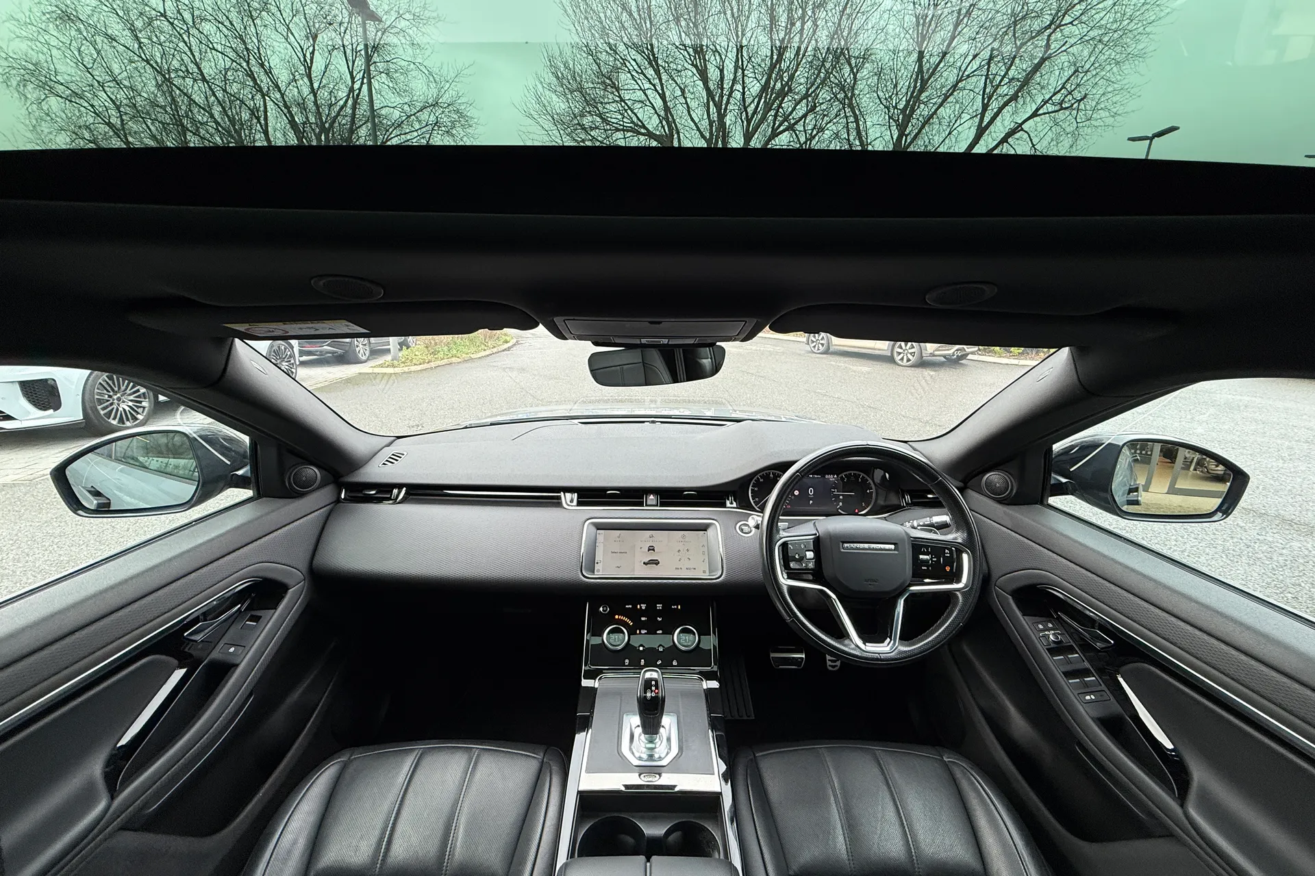 LAND ROVER RANGE ROVER EVOQUE thumbnail image number 3