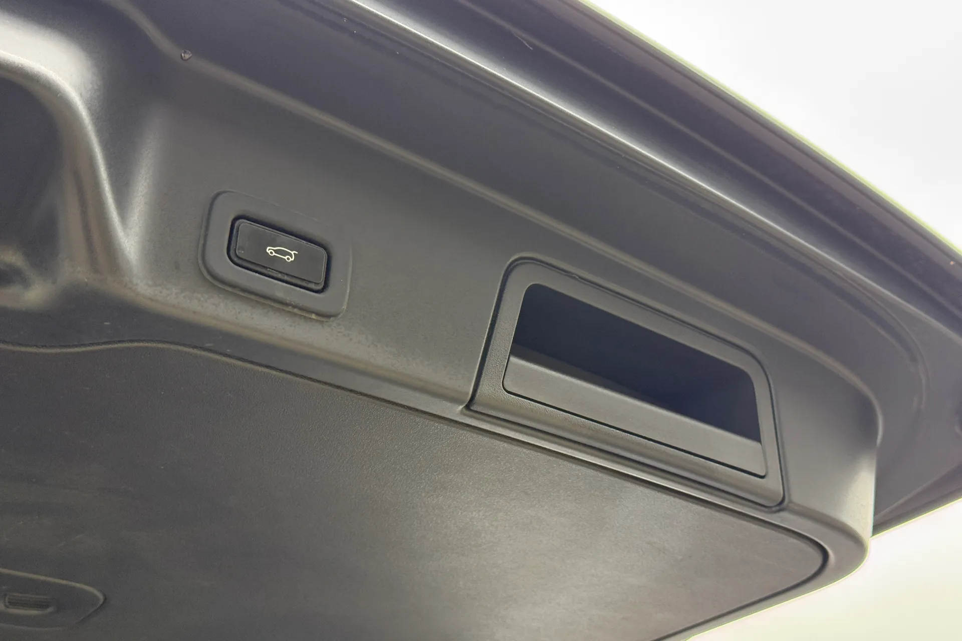 LAND ROVER RANGE ROVER EVOQUE thumbnail image number 38