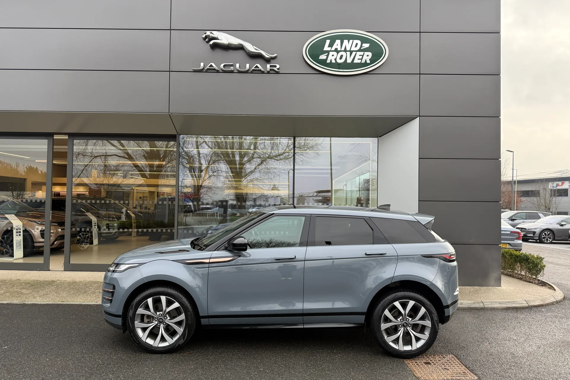 LAND ROVER RANGE ROVER EVOQUE thumbnail image number 25