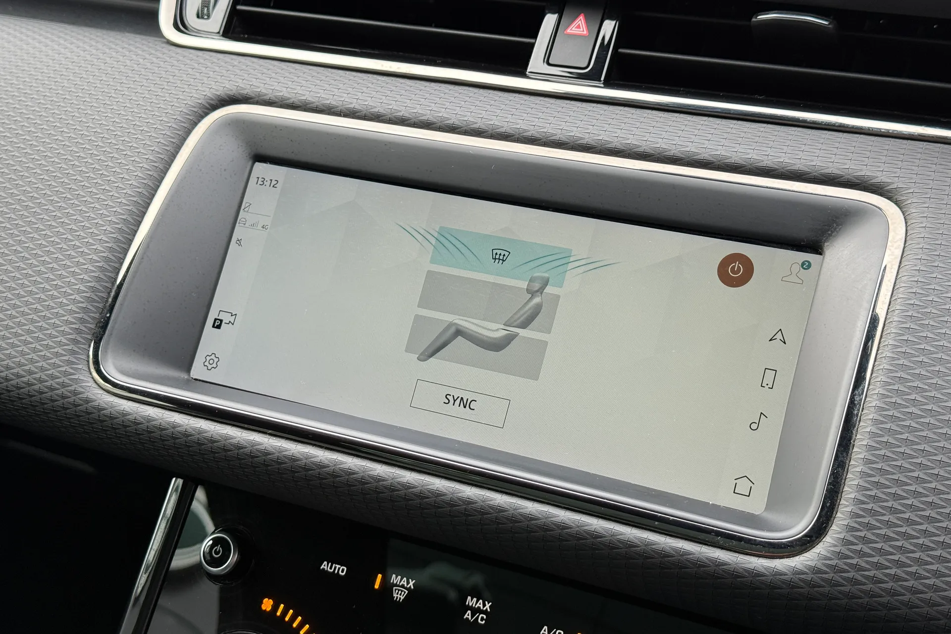 LAND ROVER RANGE ROVER EVOQUE thumbnail image number 17