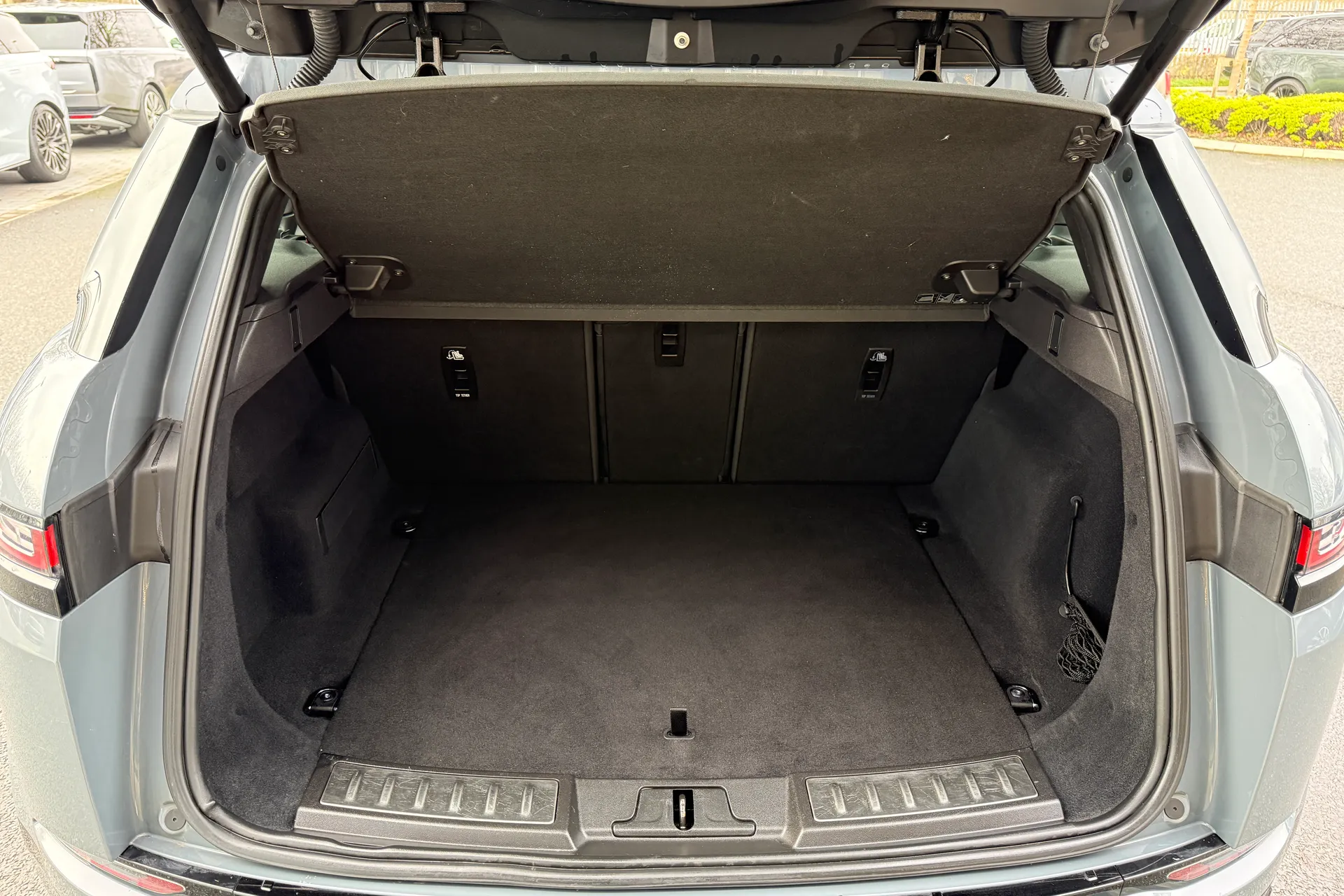 LAND ROVER RANGE ROVER EVOQUE thumbnail image number 40