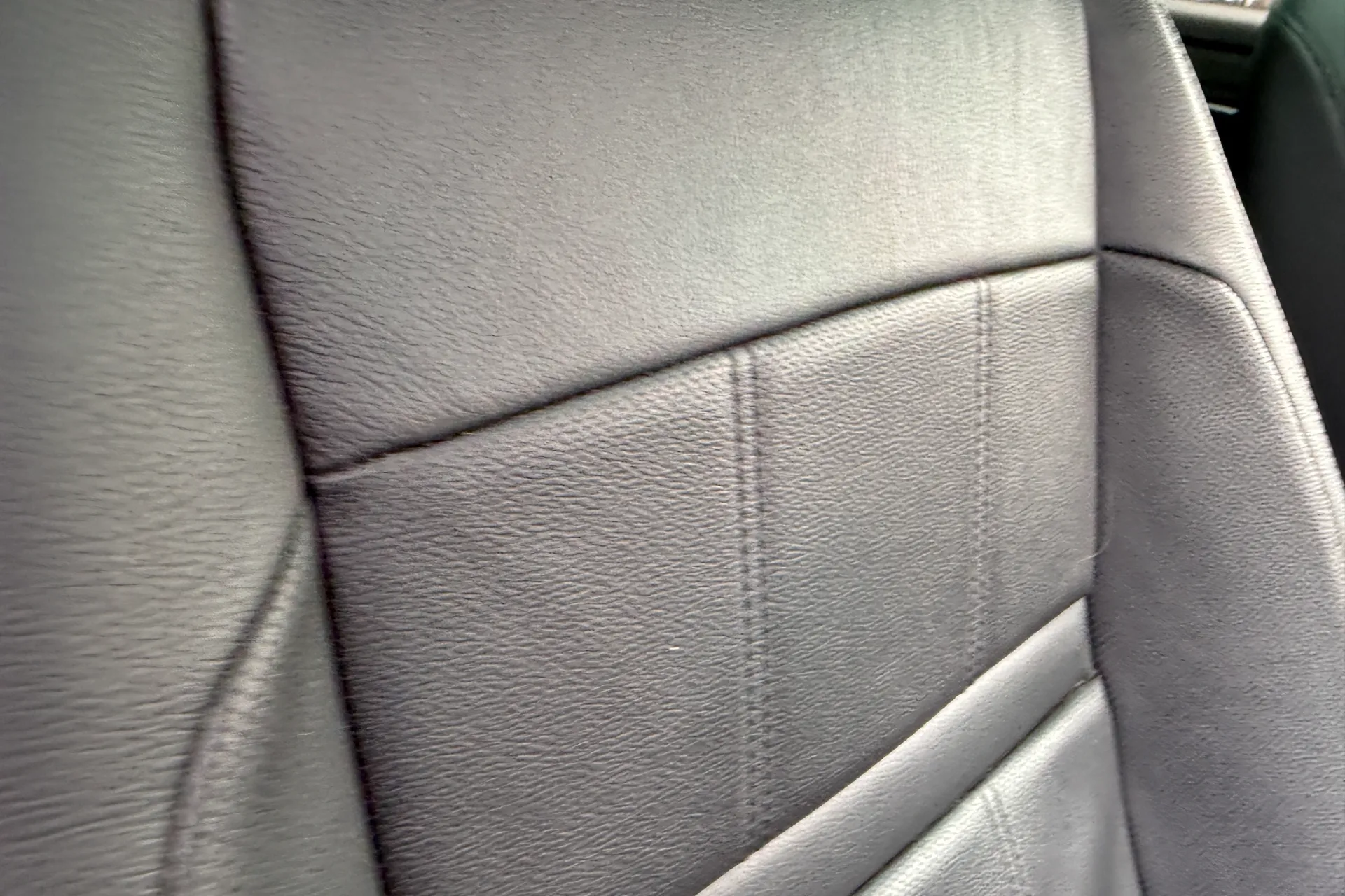 LAND ROVER RANGE ROVER EVOQUE thumbnail image number 31